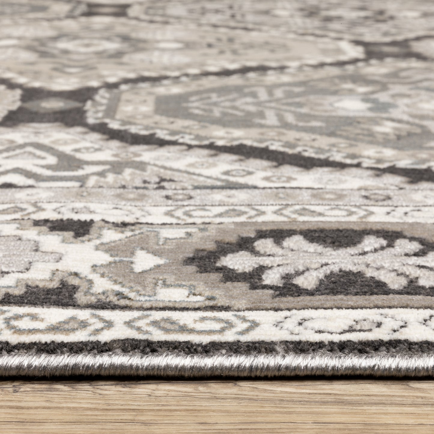 Ellington Geometric Grey/ Grey Trefoil Cut Pile Rug