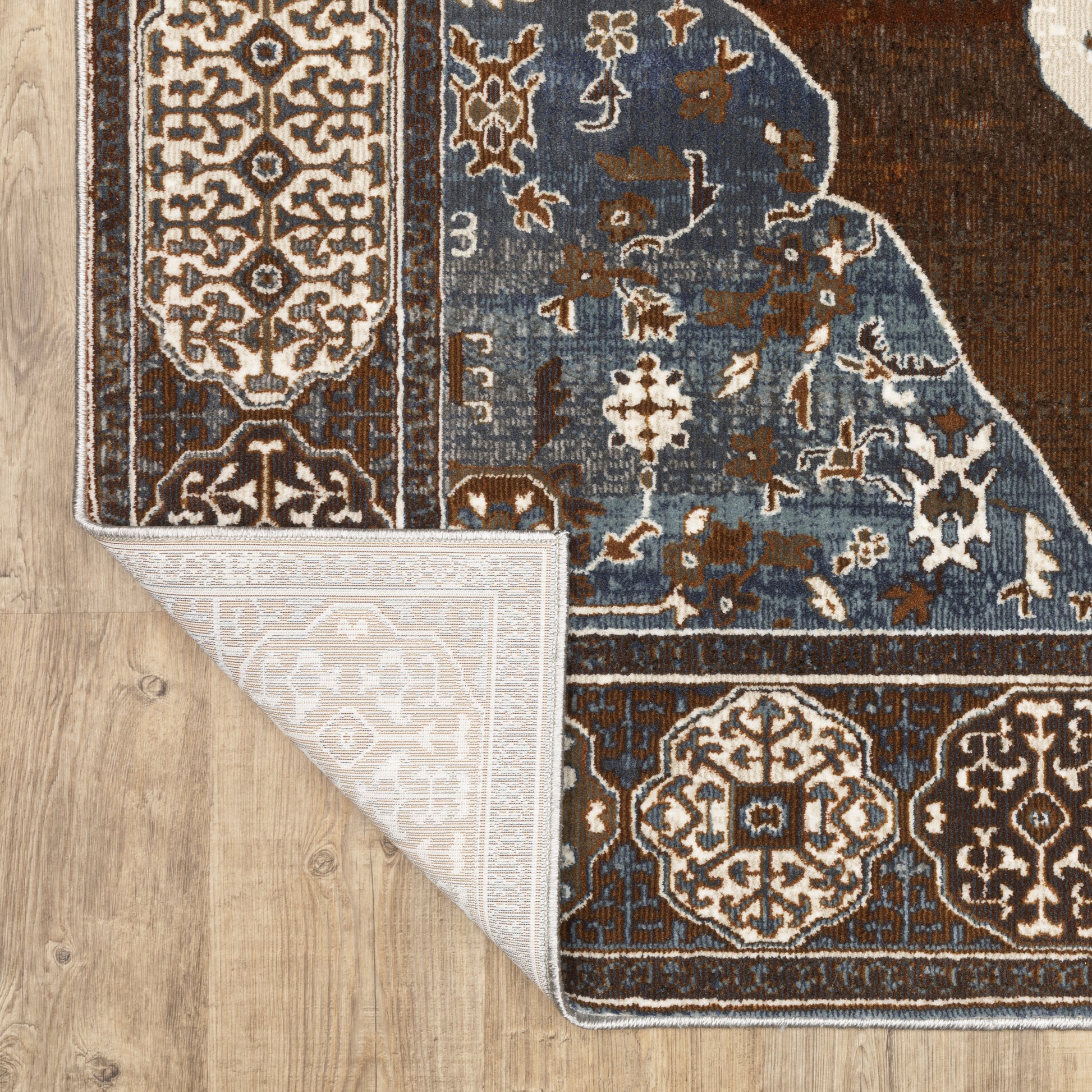 Ellington Medallion Rust/ Blue Oriental Cut Pile Rug