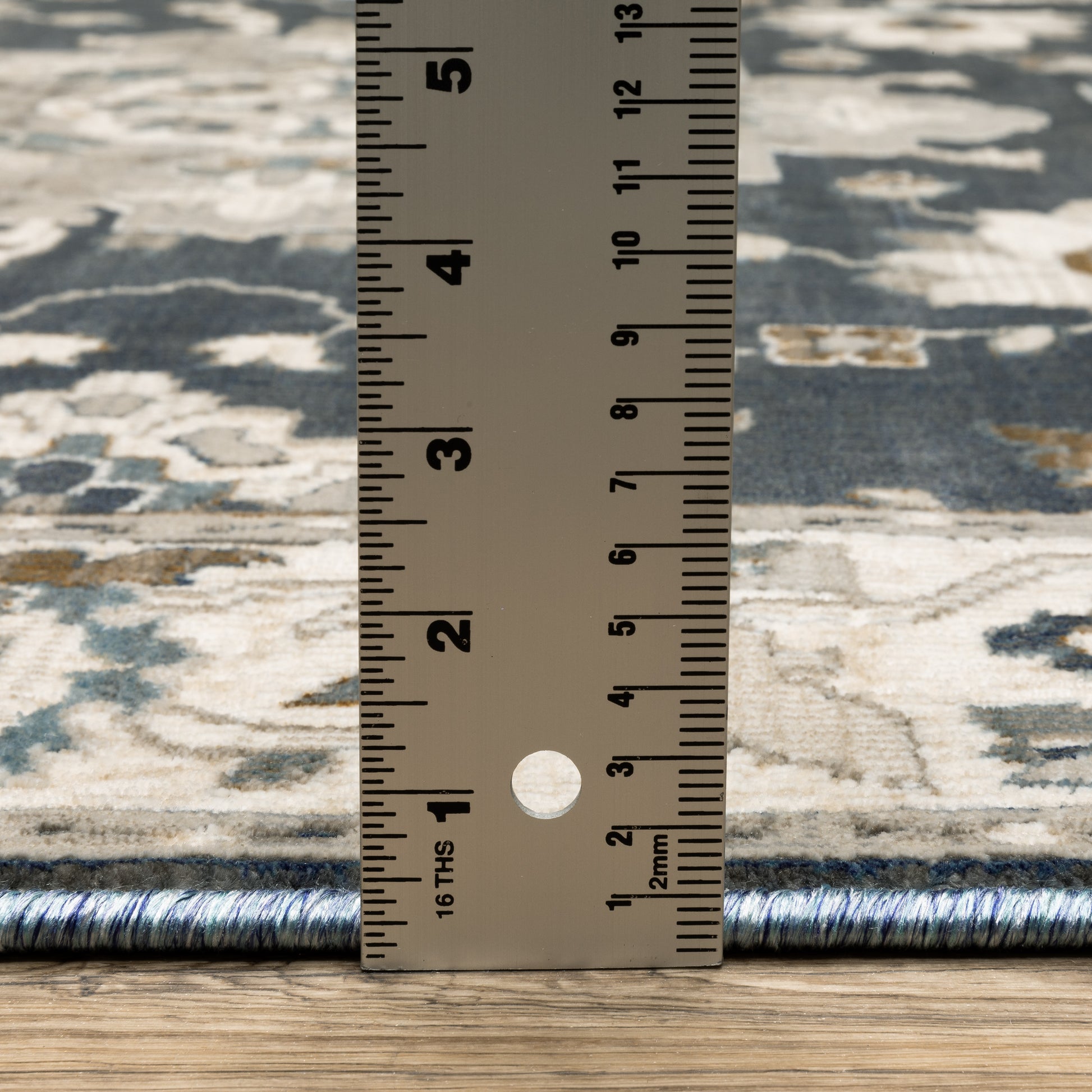 Ellington Floral Blue/ Beige Oriental Cut Pile Rug