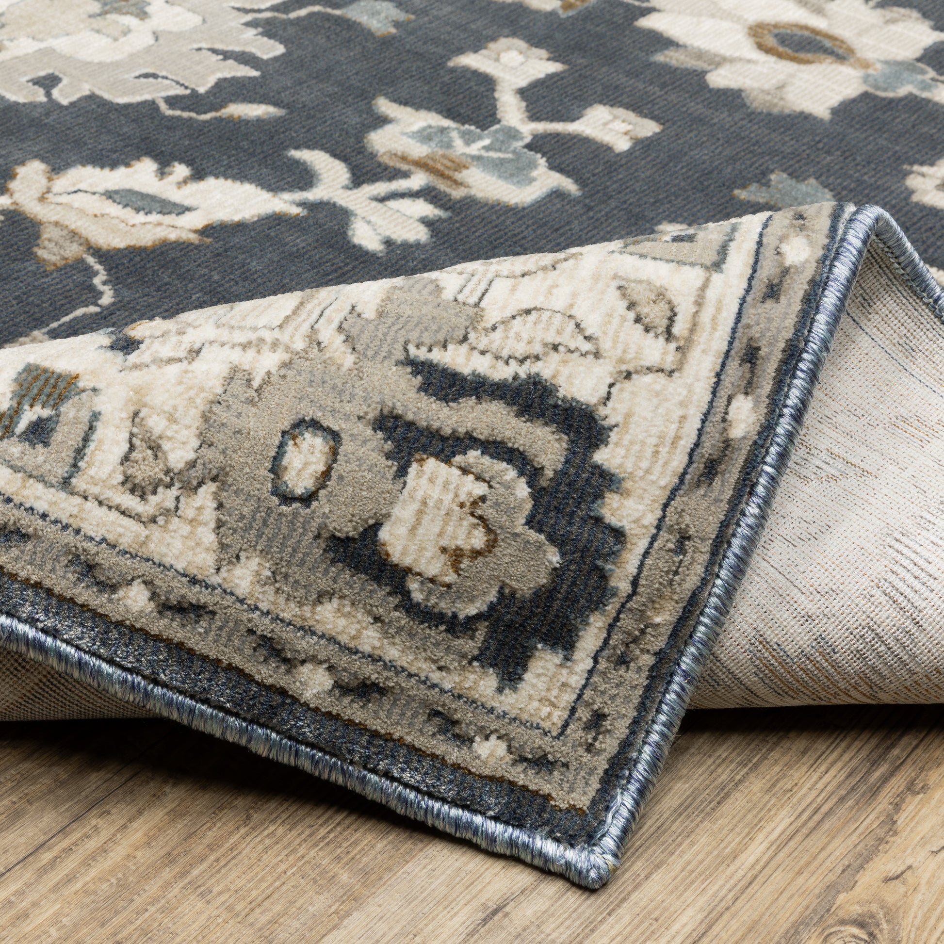 Ellington Floral Blue/ Beige Oriental Cut Pile Rug