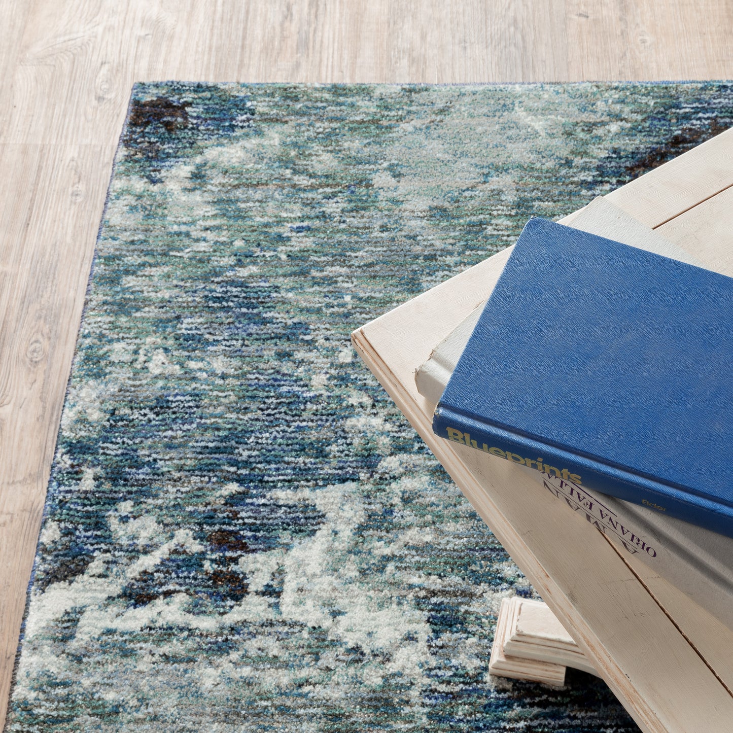 Evolution Abstract Blue/ Ivory Cut Pile Rug