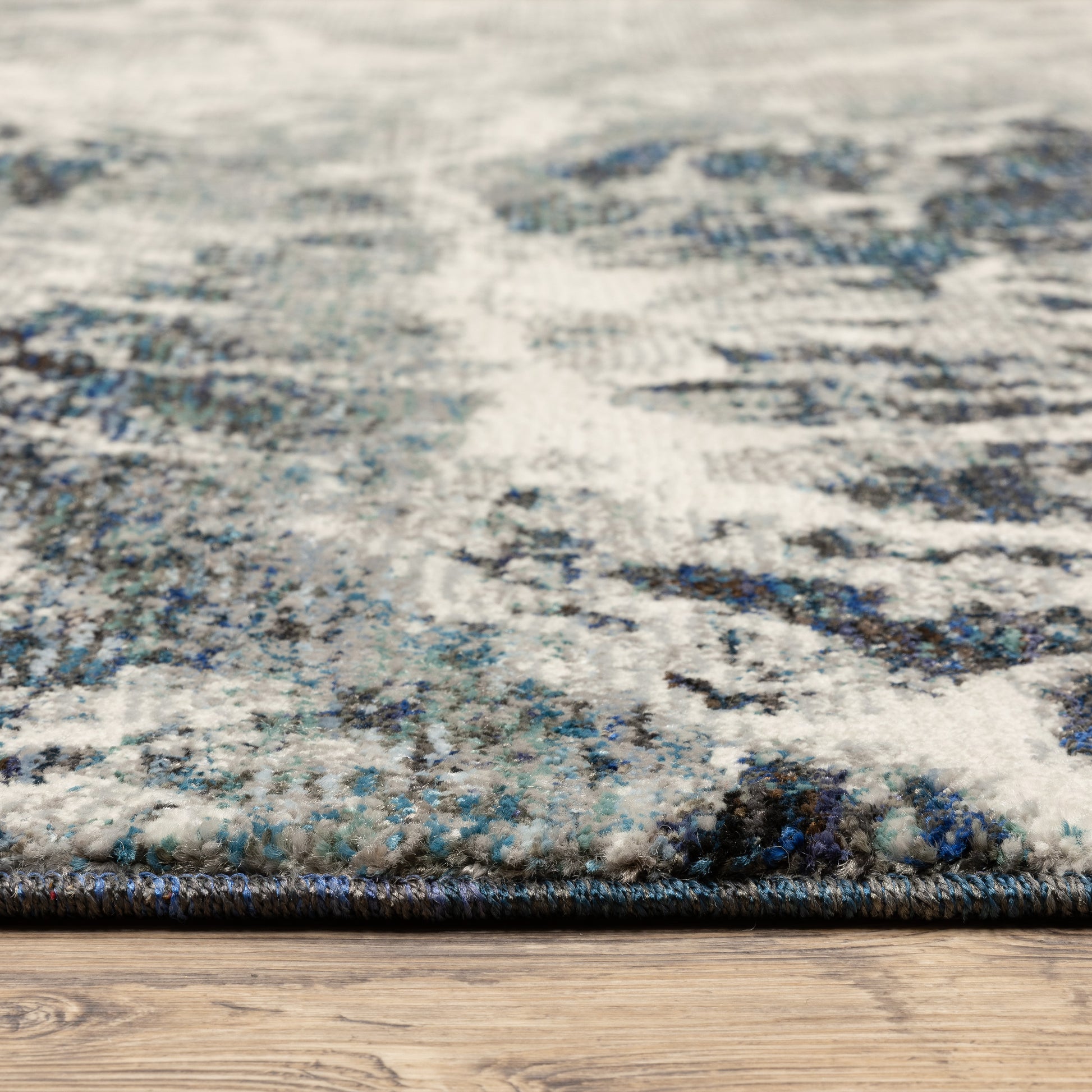Evolution Abstract Blue/ Ivory Cut Pile Rug