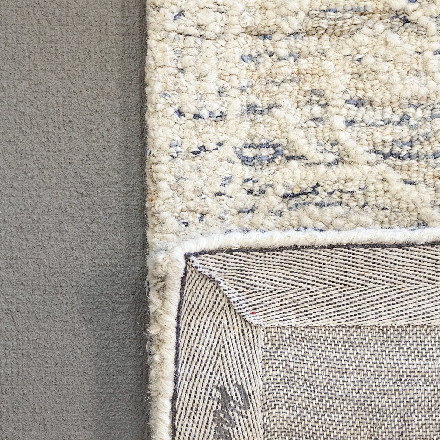 DARCY 1126 Ivory/Blue/Gold – corner
