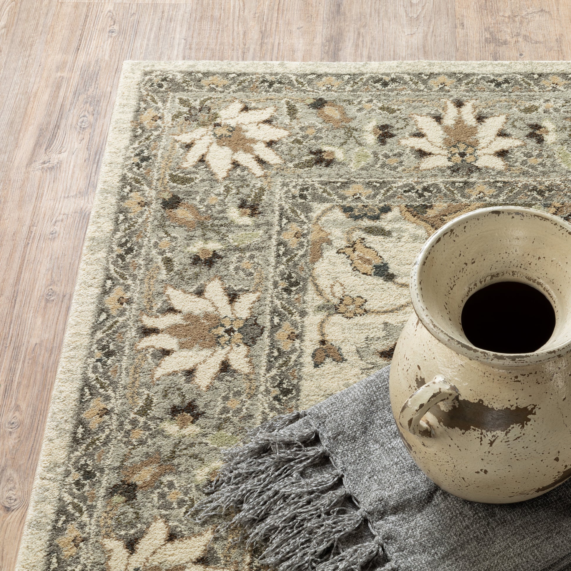 Florence Oriental Beige/ Grey Cut Pile Rug