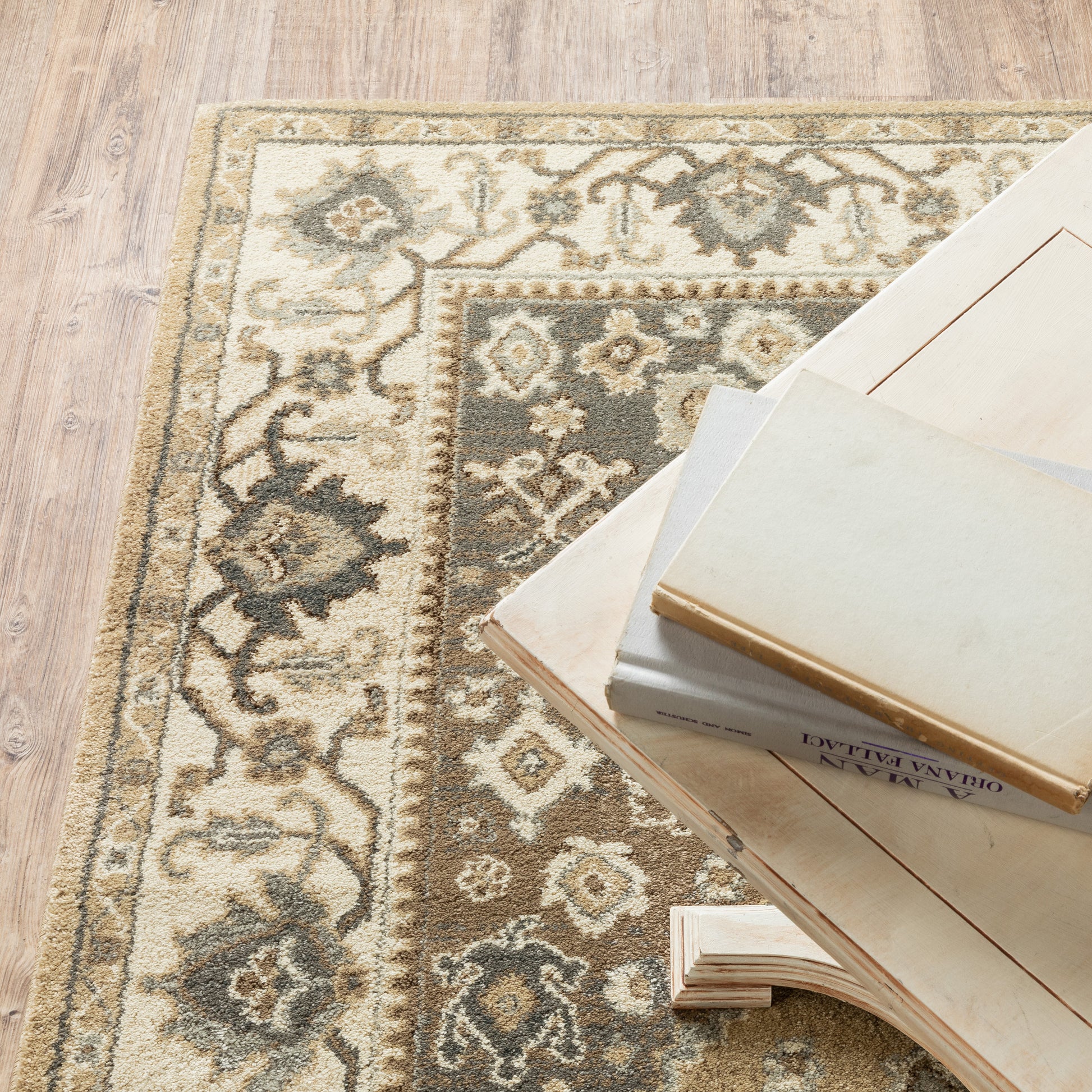 Florence Medallion Beige/ Grey Floral Cut Pile Rug