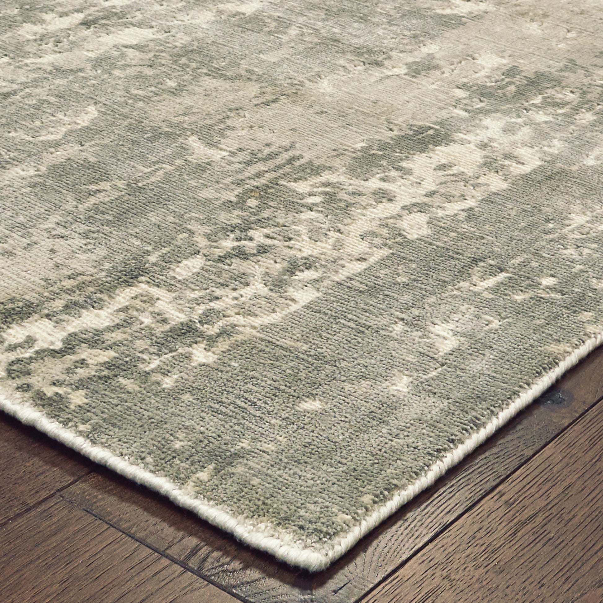 Formations Distressed Grey/ Ivory Abstract Cut Pile Rug