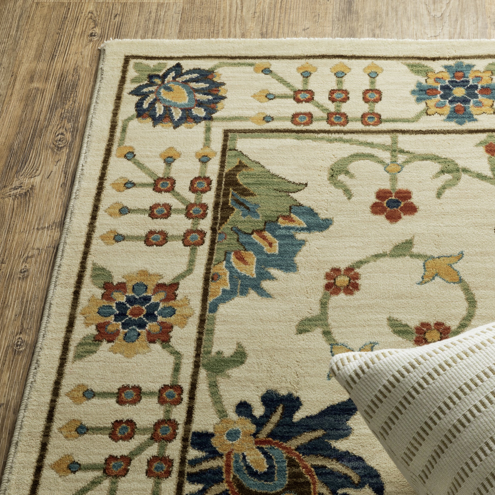 Francesca Floral Ivory/ Multi Oriental Cut Pile Rug