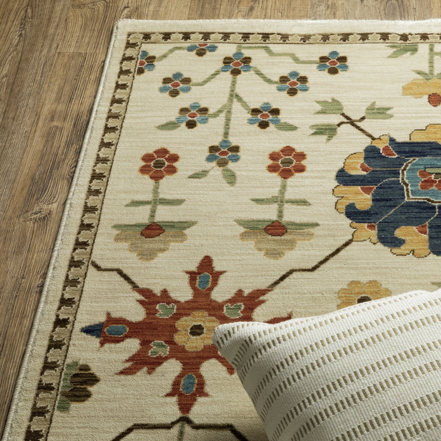 Francesca Floral Ivory/ Multi Oriental Cut Pile Rug