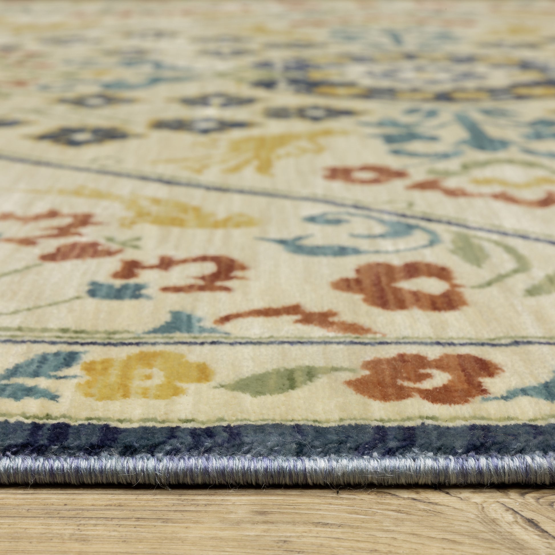 Francesca Medallion Ivory/ Multi Floral Cut Pile Rug