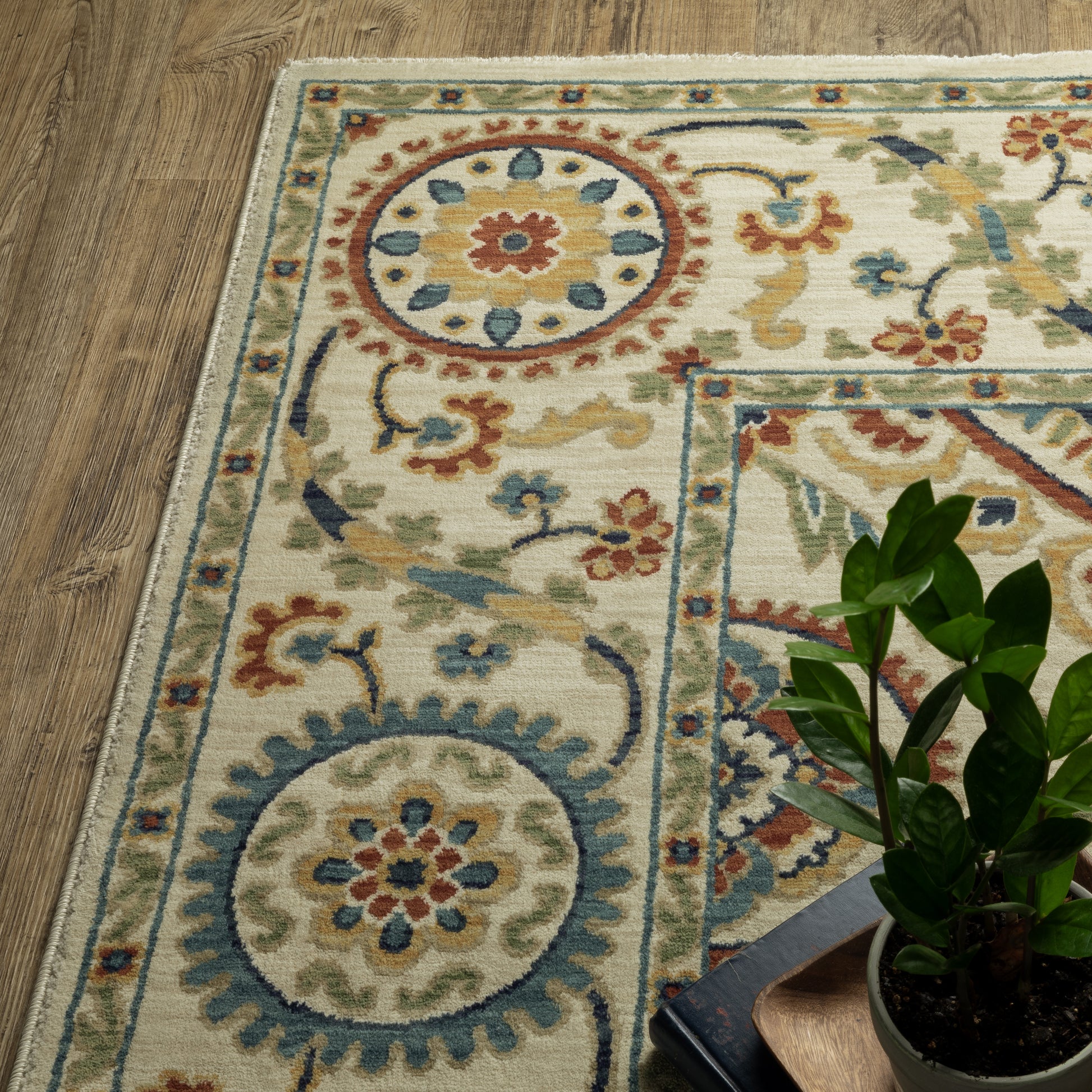 Francesca Floral Ivory/ Multi Oriental Cut Pile Rug