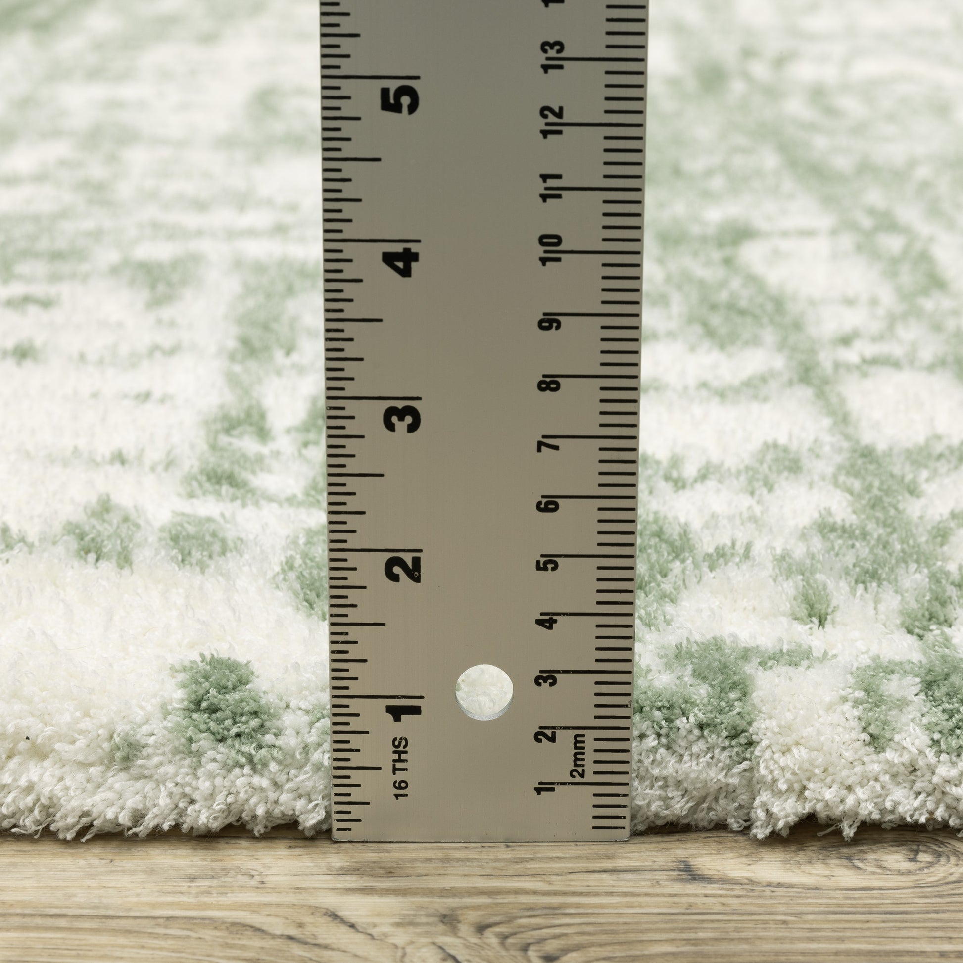 Galileo Abstract Green/ Ivory Cut Pile Rug