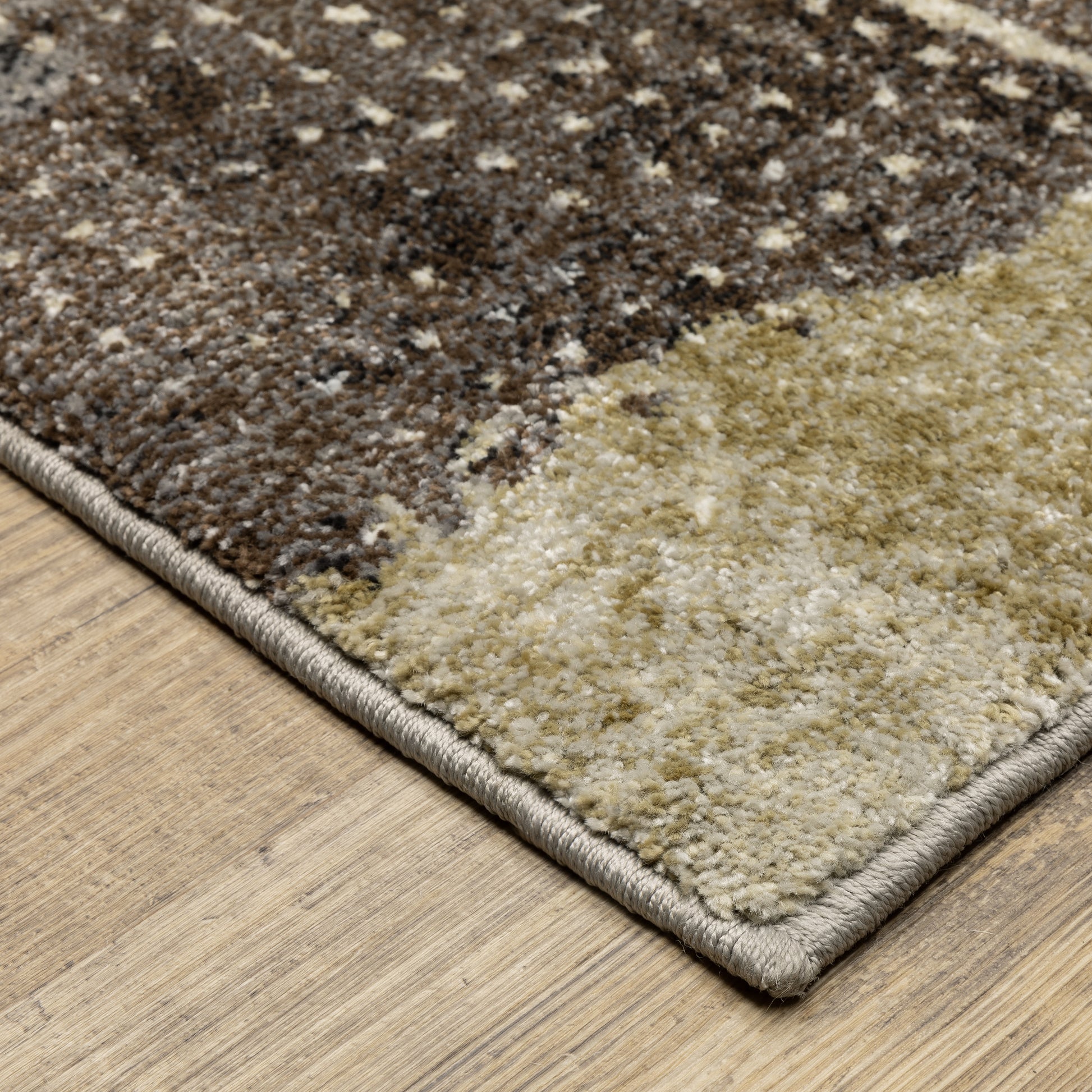 Gemma Abstract Green/ Brown Cut Pile Rug