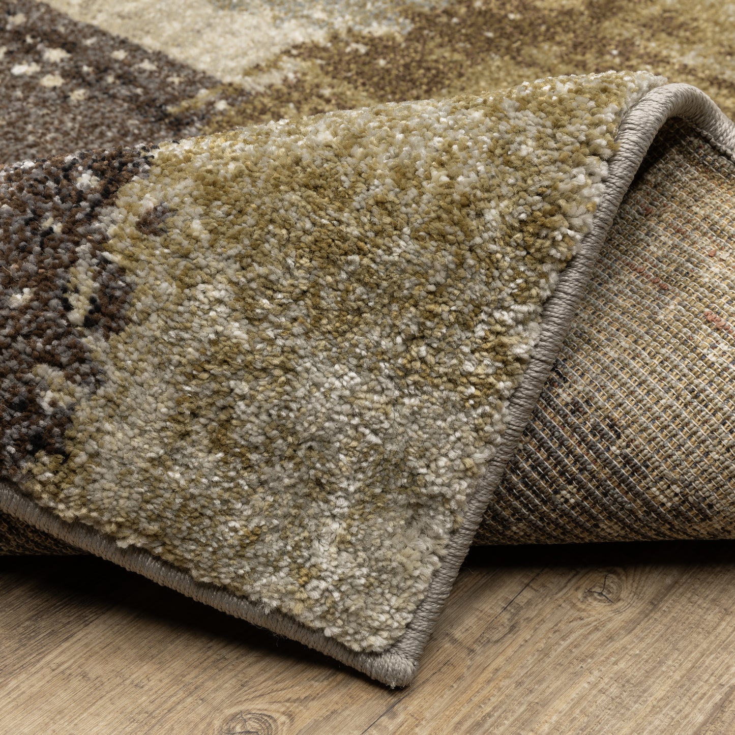 Gemma Abstract Green/ Brown Cut Pile Rug