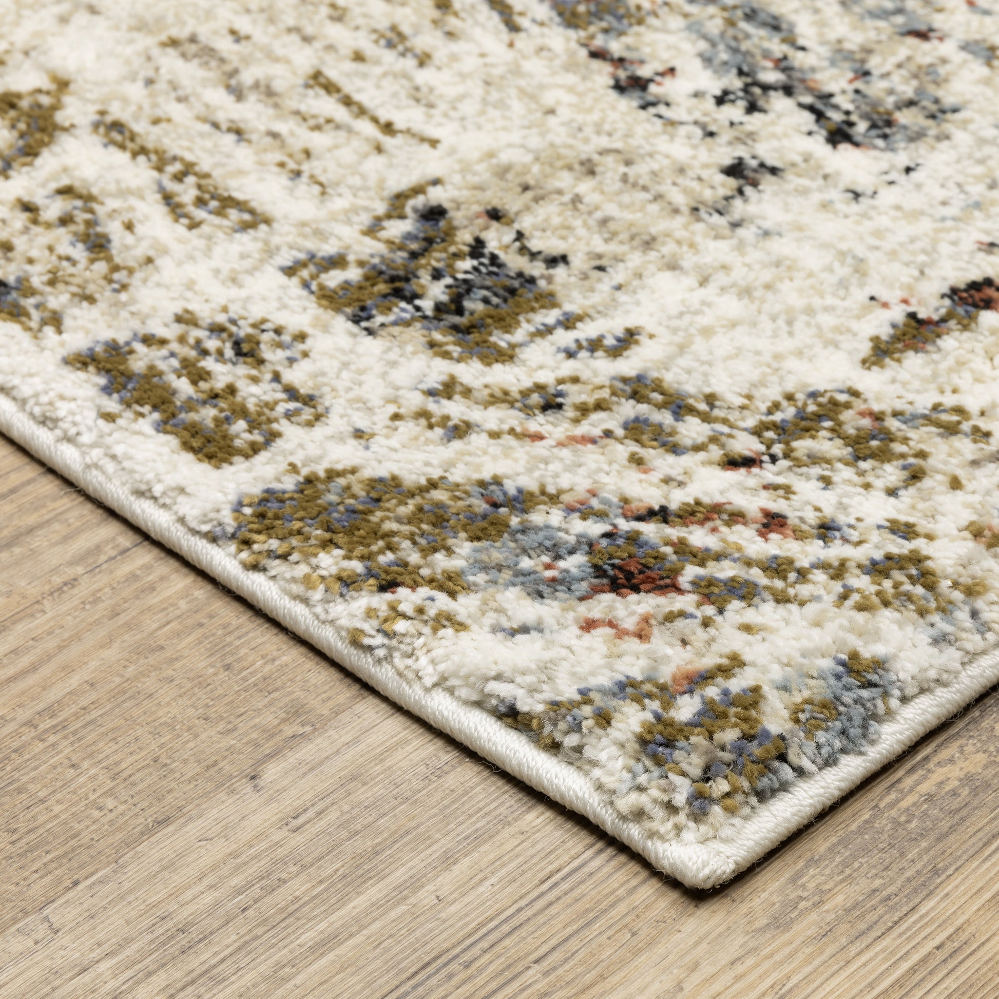 Gemma Distressed Beige/ Multi Geometric Cut Pile Rug