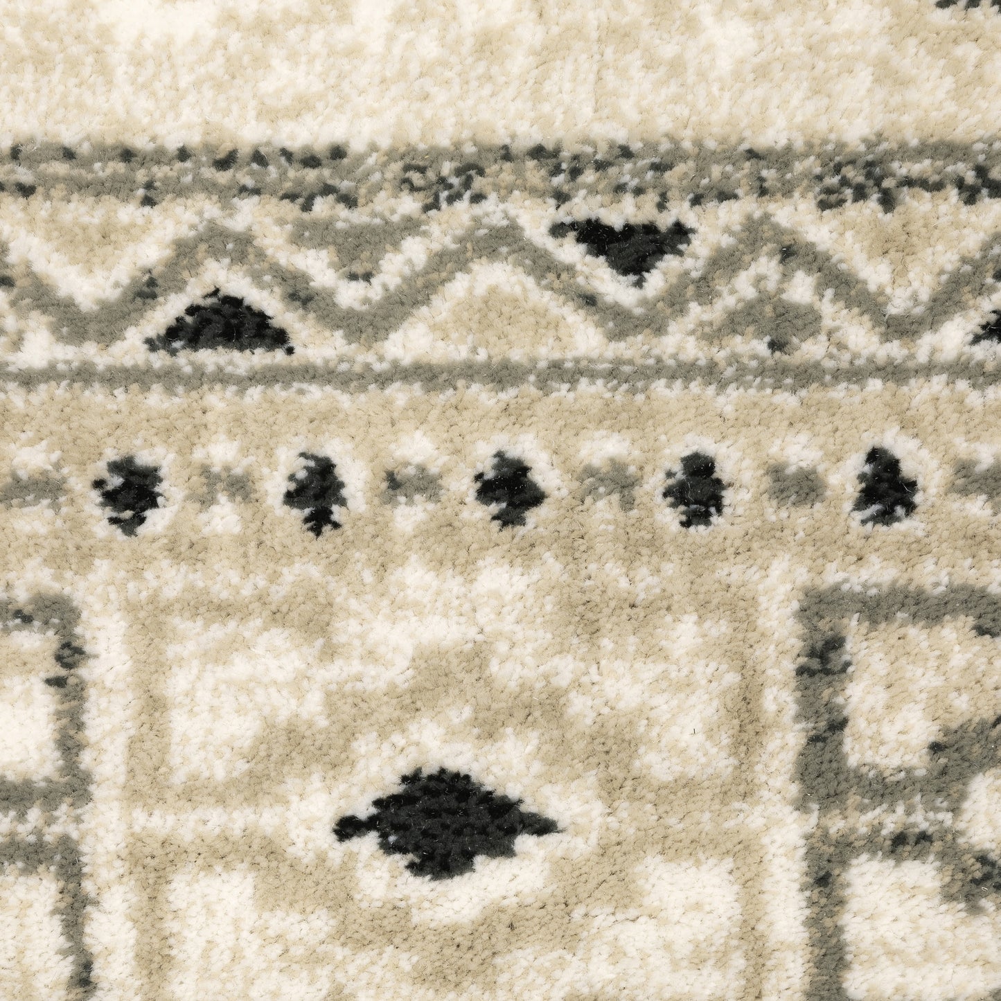 Georgia 643A0 Ivory Southwest/Lodge Rug