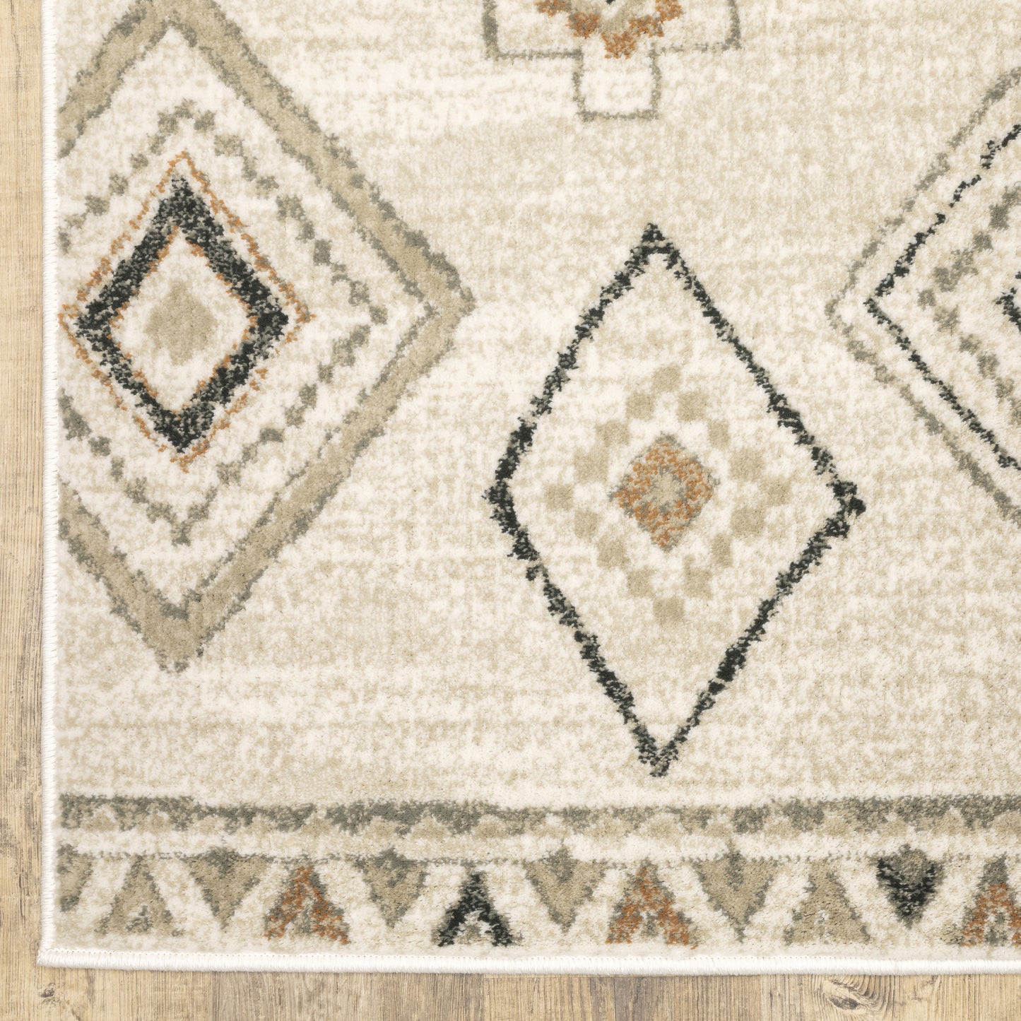 Georgia Tribal Ivory/ Orange Southwest/Lodge Cut Pile Rug