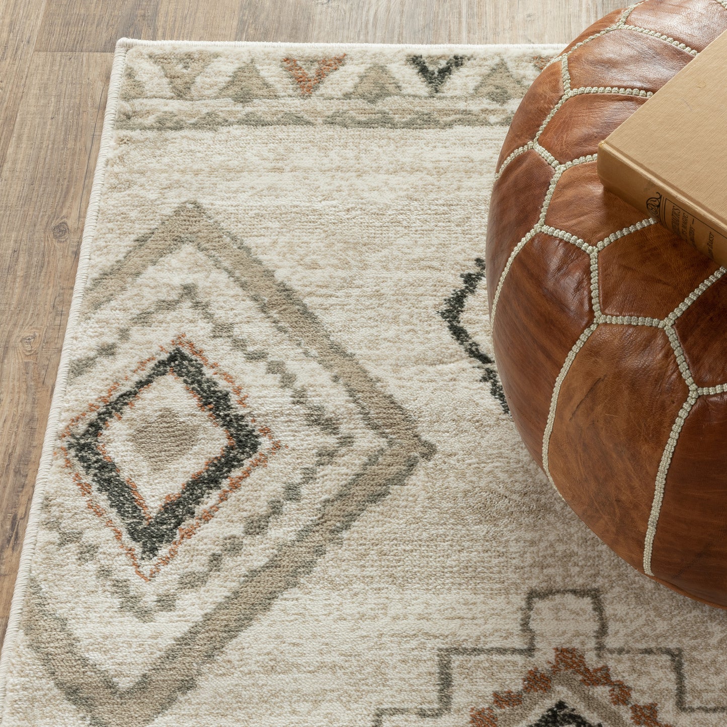 Georgia Tribal Ivory/ Orange Southwest/Lodge Cut Pile Rug