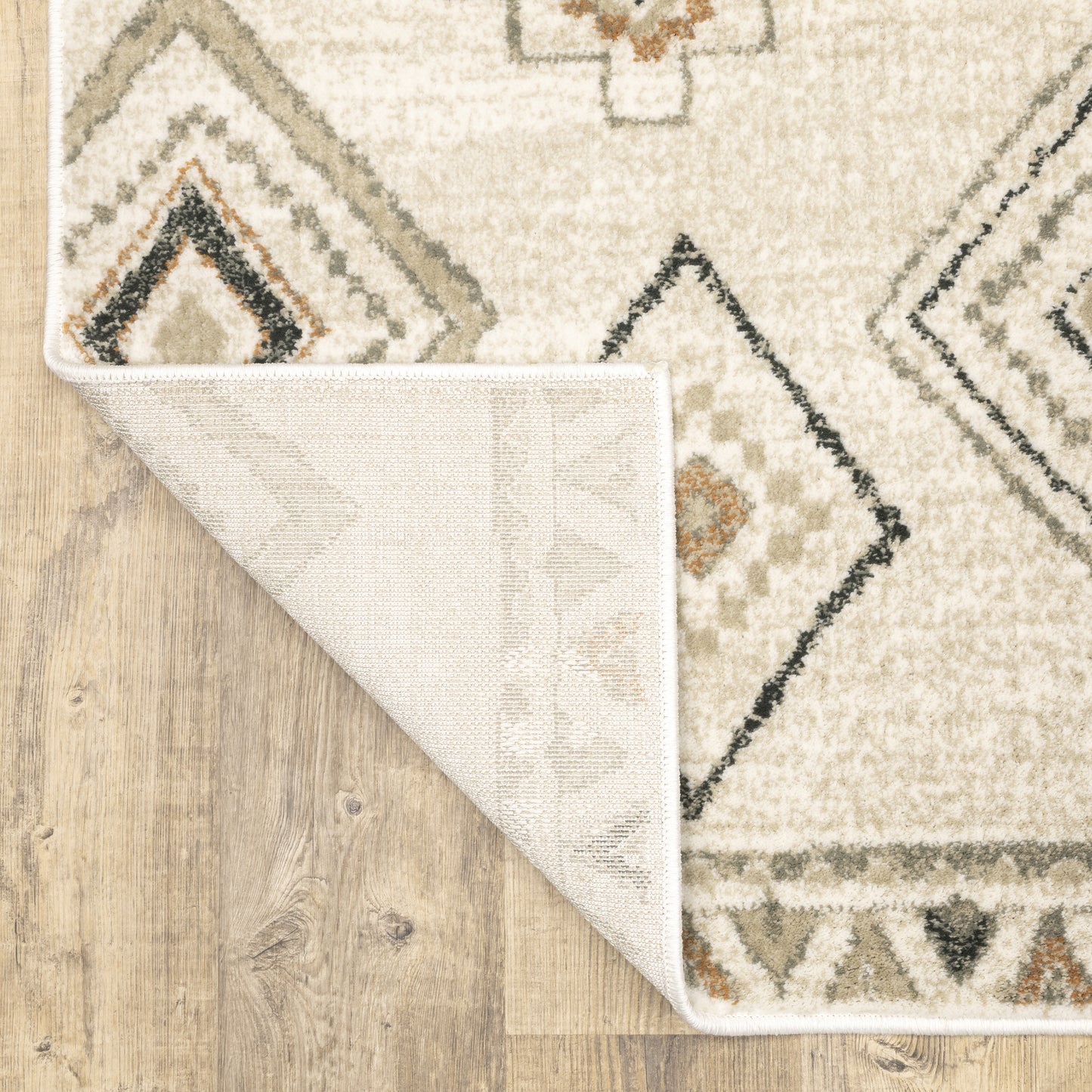 Georgia Tribal Ivory/ Orange Southwest/Lodge Cut Pile Rug
