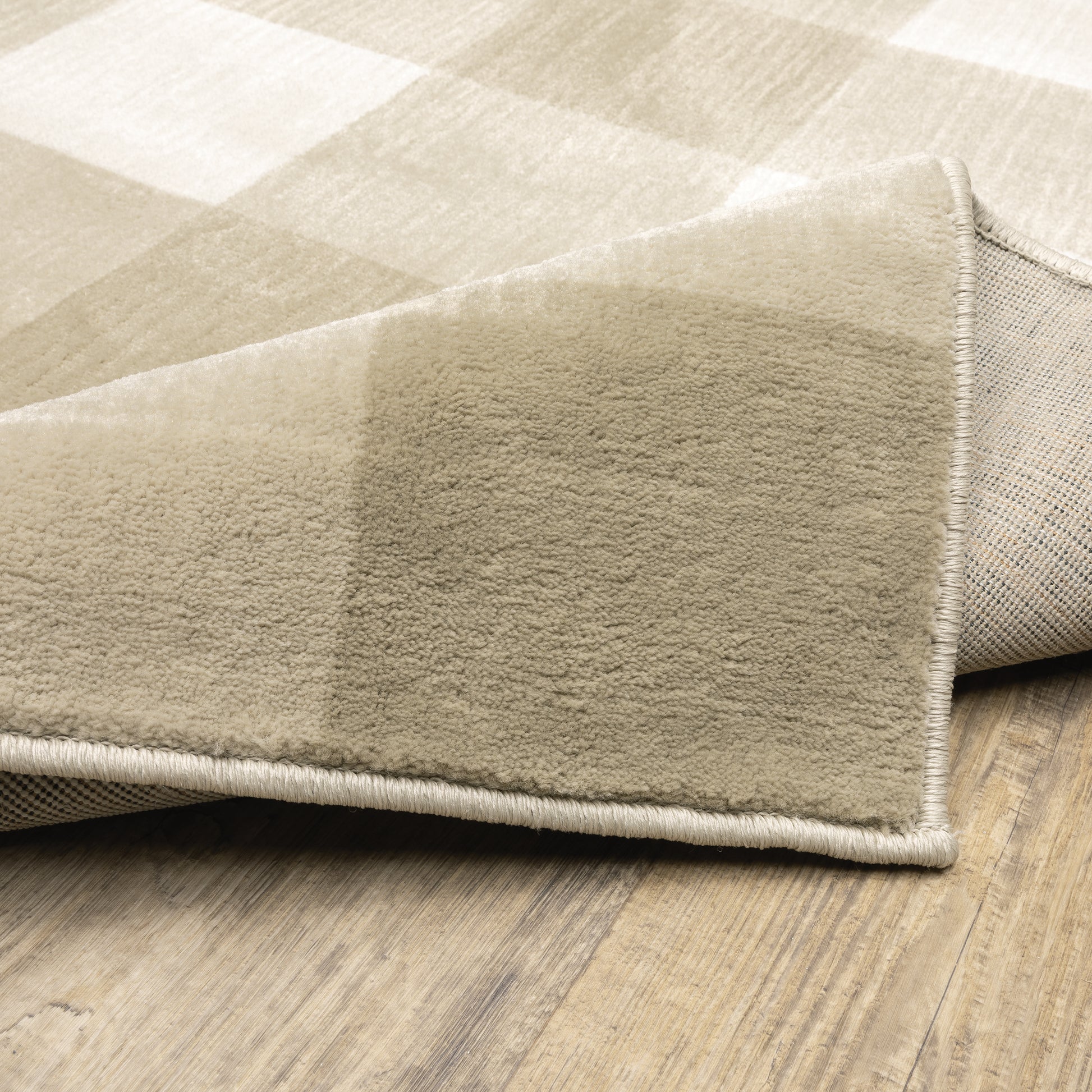 Georgia Geometric Beige/ Ivory Cut Pile Rug