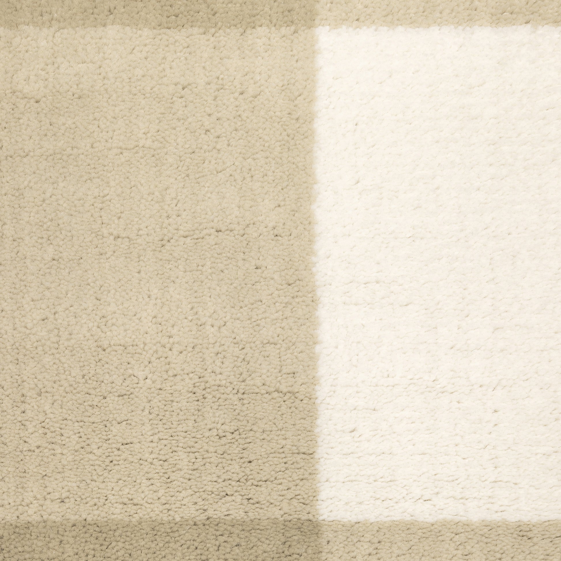 Georgia Geometric Beige/ Ivory Cut Pile Rug