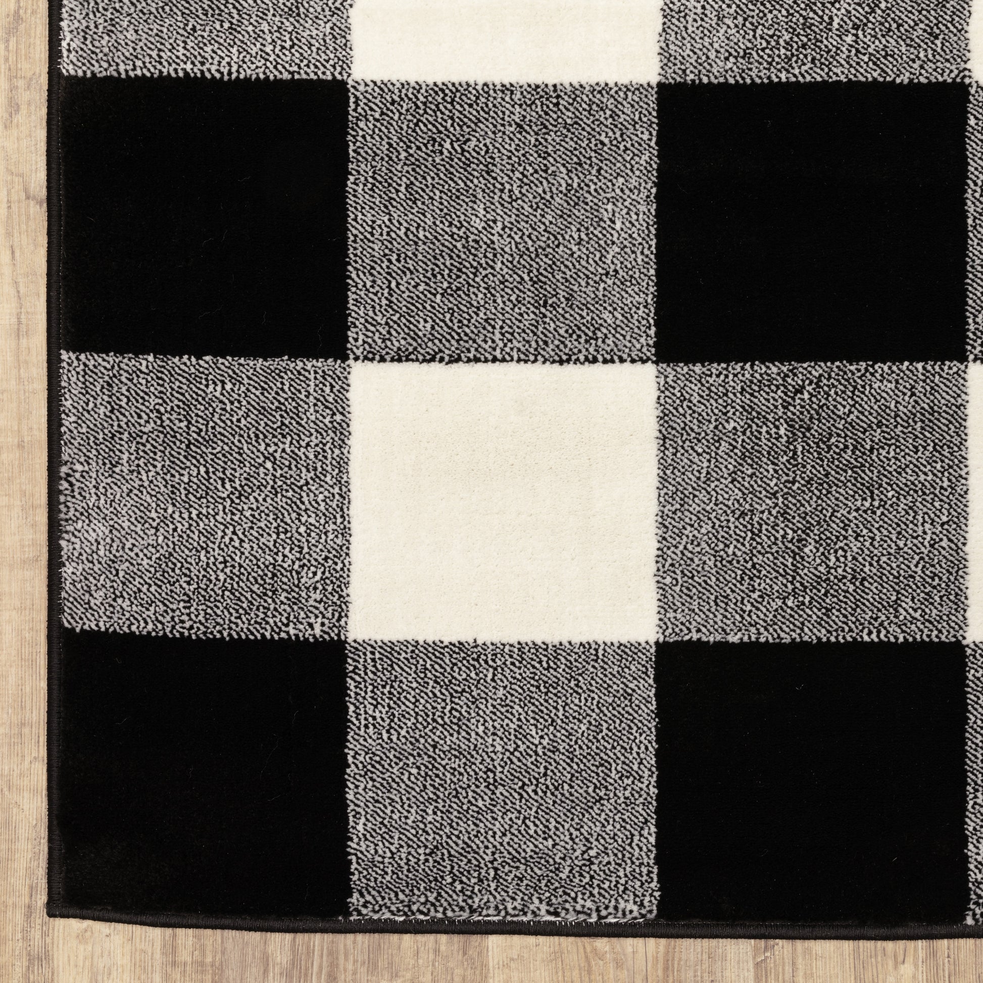 Georgia Geometric Black/ Ivory Cut Pile Rug