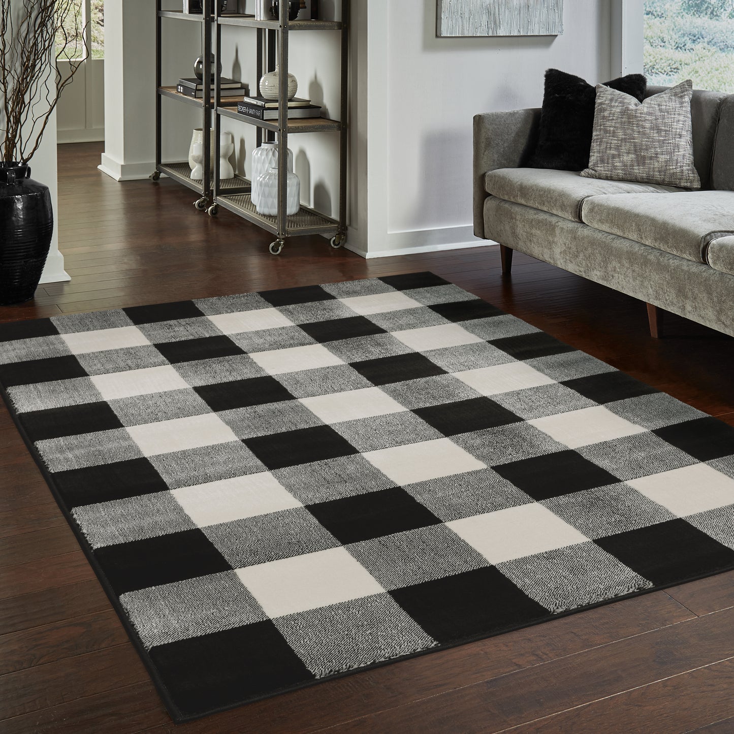 Georgia Geometric Black/ Ivory Cut Pile Rug