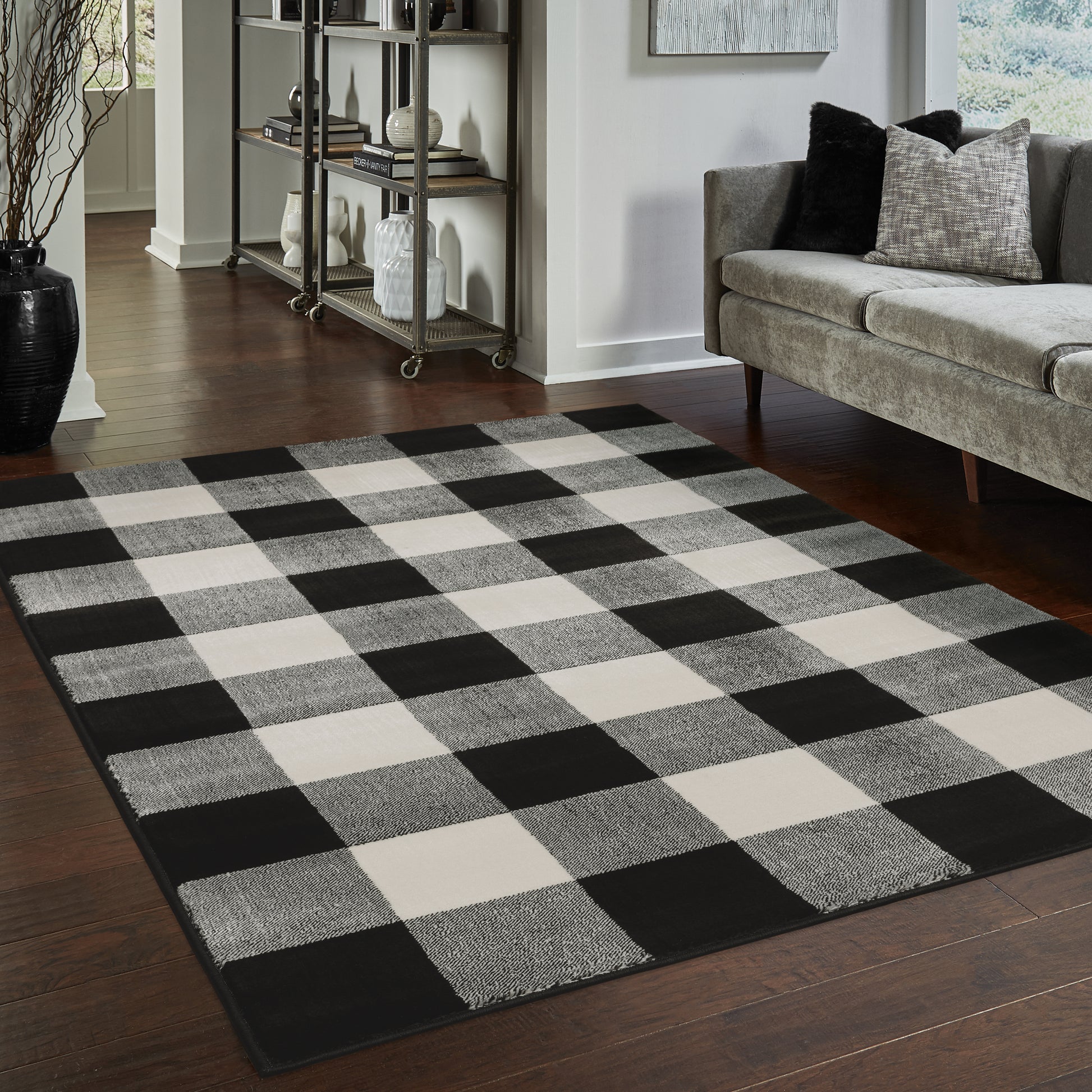 Georgia Geometric Black/ Ivory Cut Pile Rug
