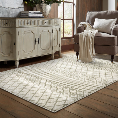Georgia Southwest/Lodge Ivory/ Grey Tribal Cut Pile Rug