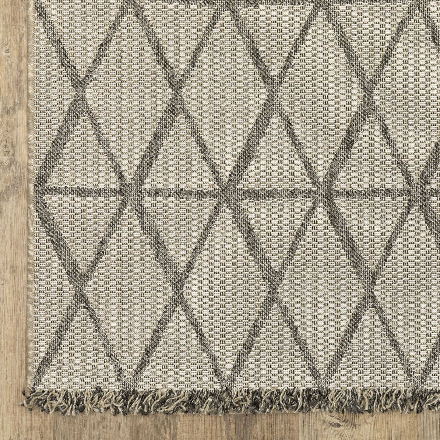 Gillian Lattice Beige/ Black Geometric Flat Weave Rug