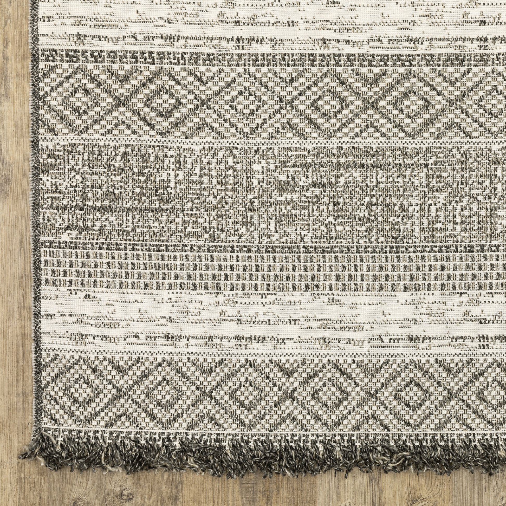 Gillian Stripe Beige/ Black Geometric Flat Weave Rug