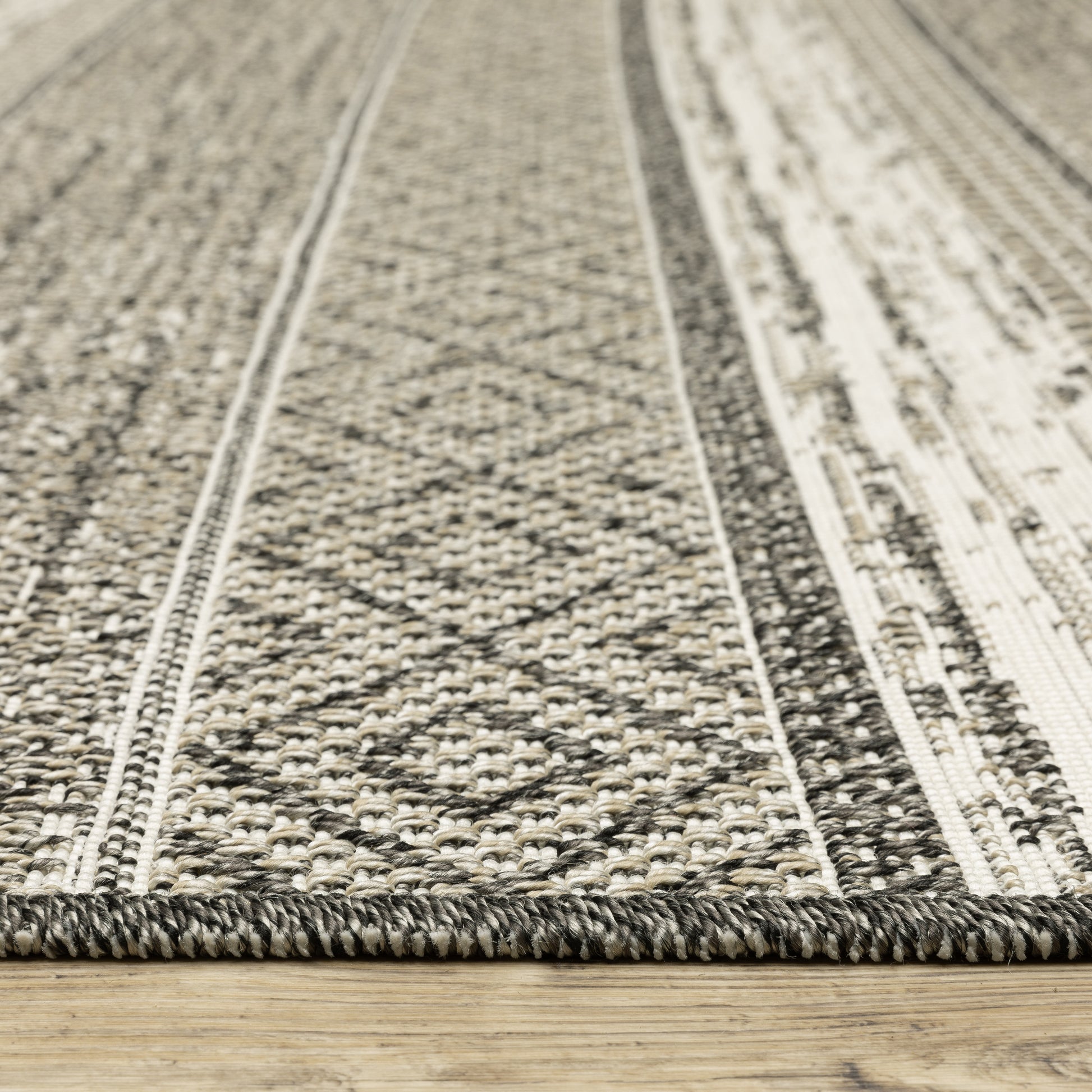 Gillian Stripe Beige/ Black Geometric Flat Weave Rug