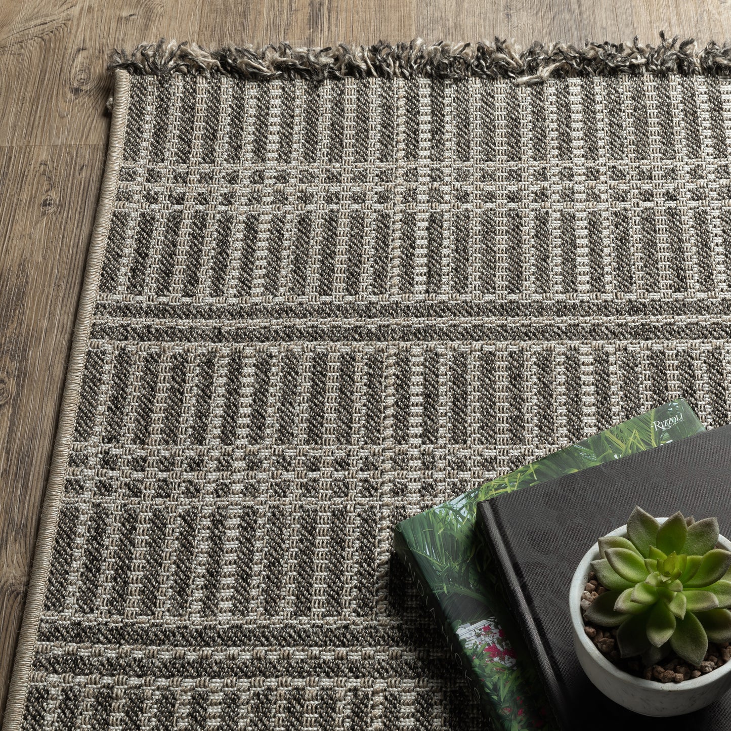 Gillian Stripe Beige/ Black Geometric Flat Weave Rug