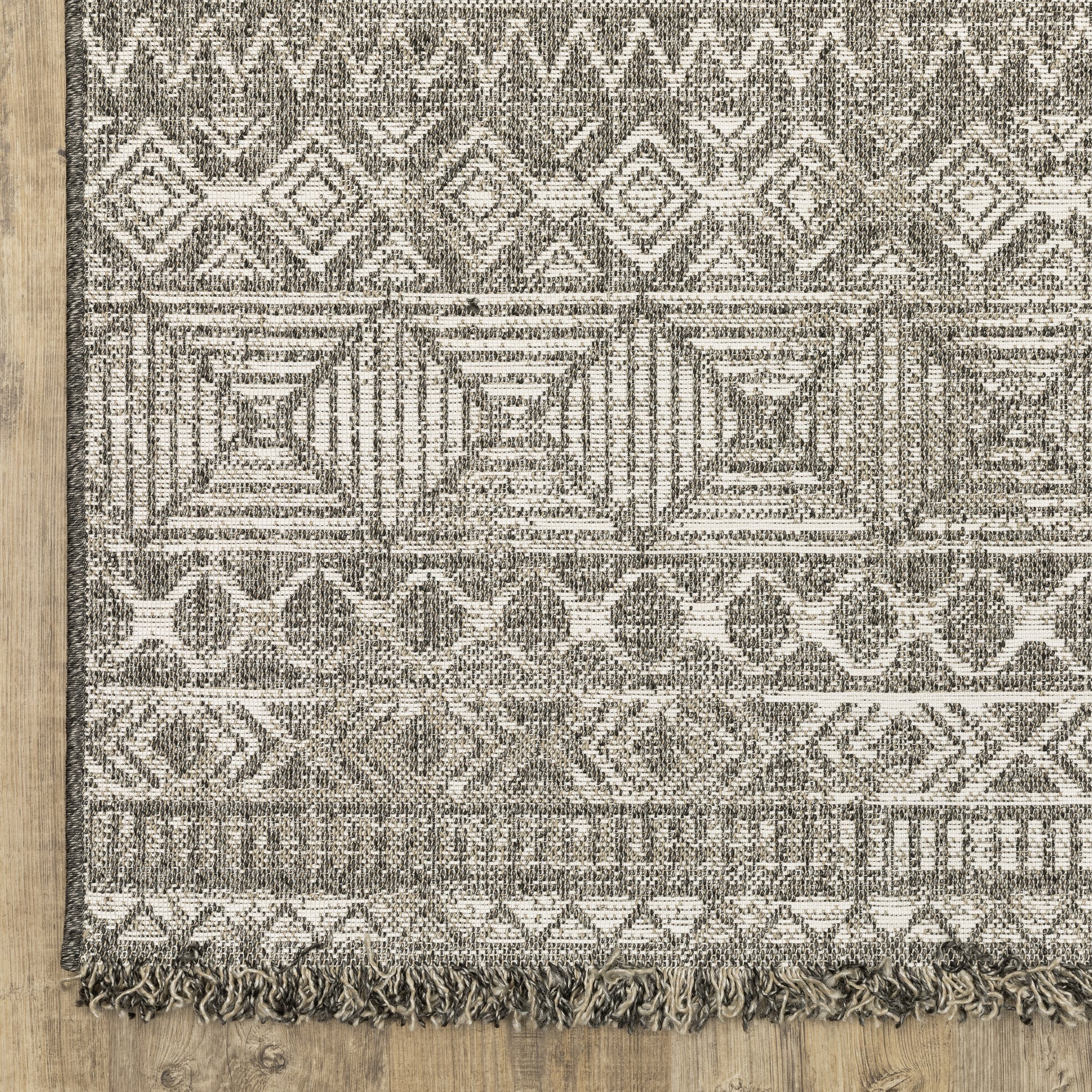 Gillian Stripe Beige/ Black Distressed Flat Weave Rug