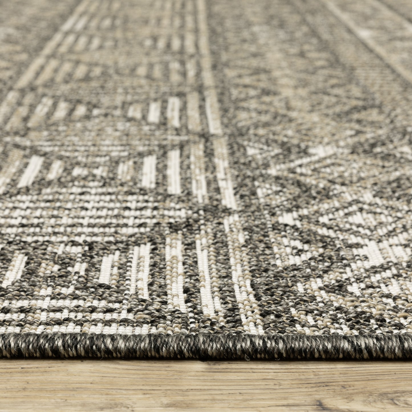 Gillian Stripe Beige/ Black Distressed Flat Weave Rug