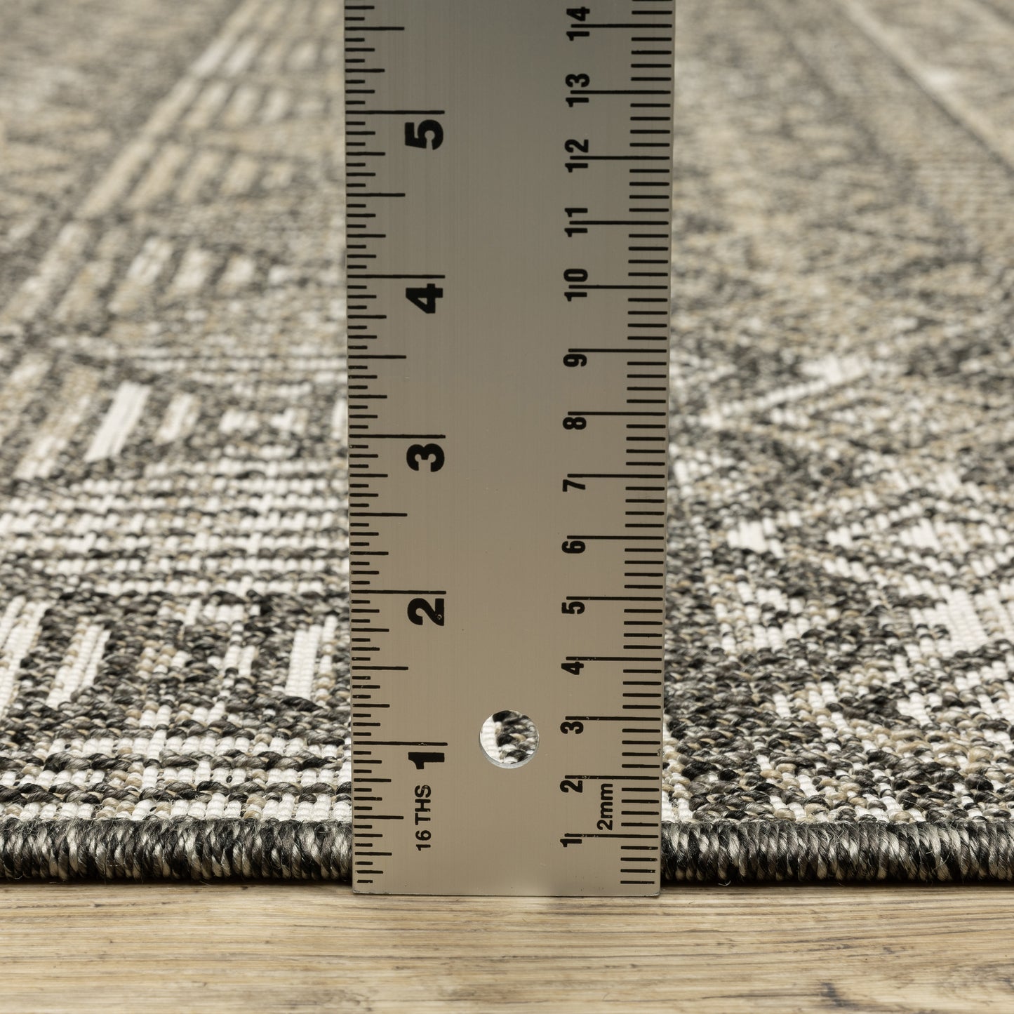 Gillian Stripe Beige/ Black Distressed Flat Weave Rug
