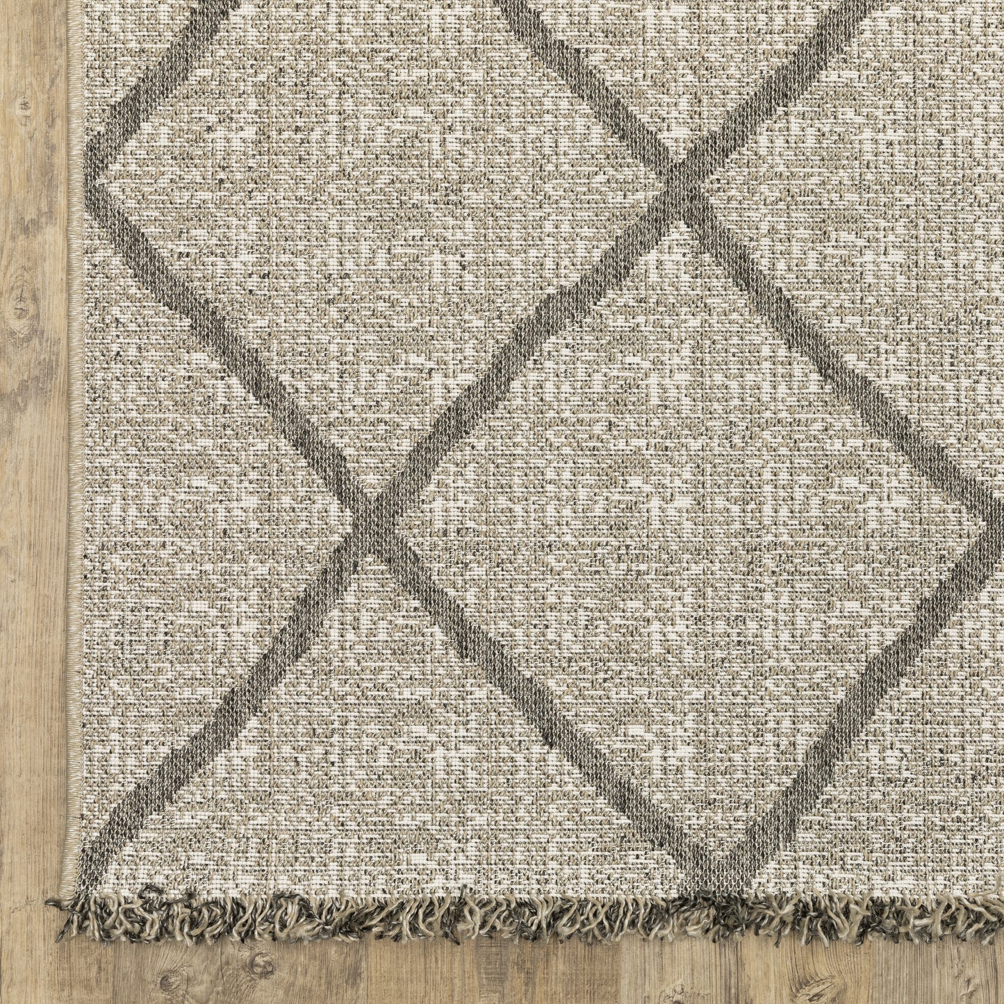 Gillian Lattice Beige/ Black Geometric Flat Weave Rug