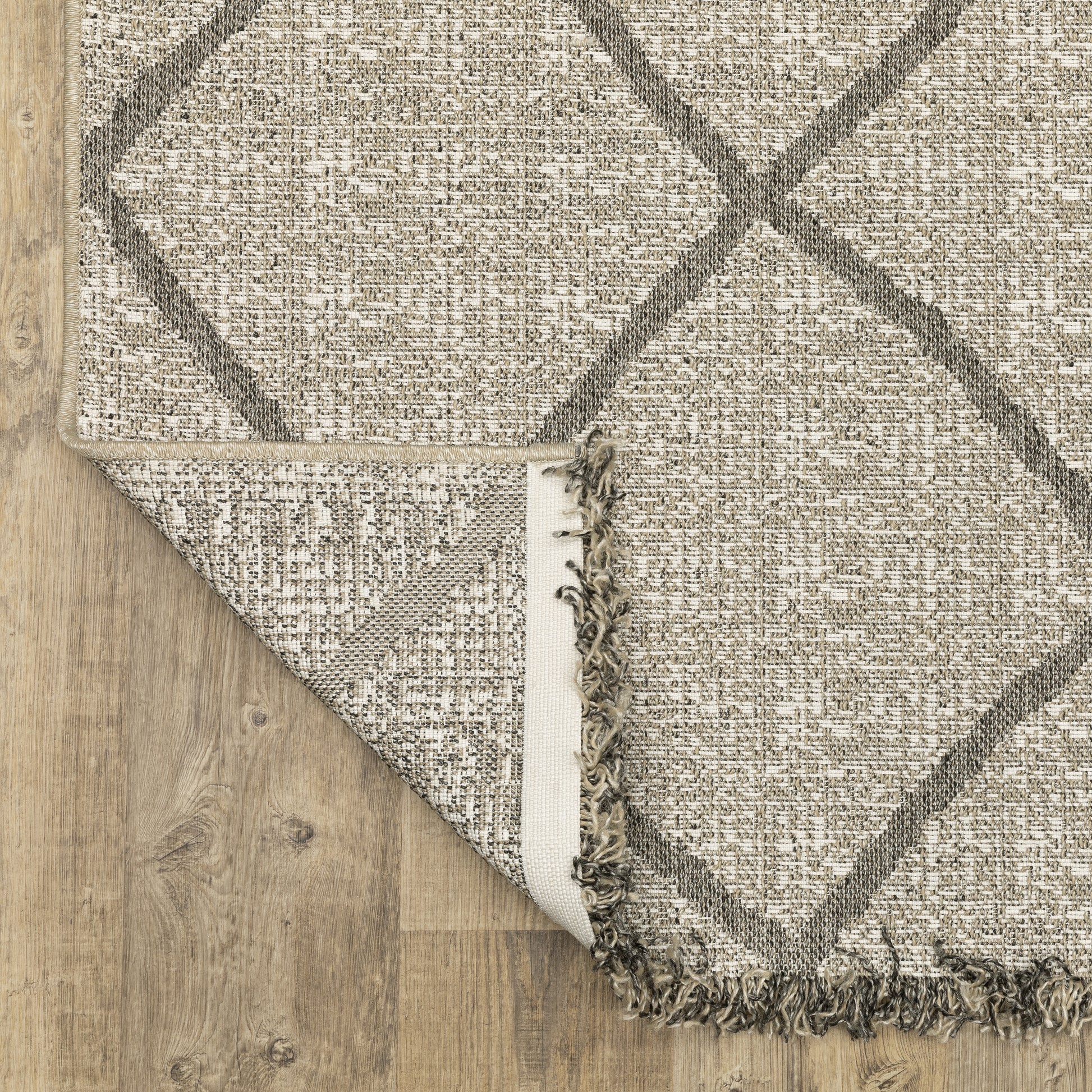 Gillian Lattice Beige/ Black Geometric Flat Weave Rug