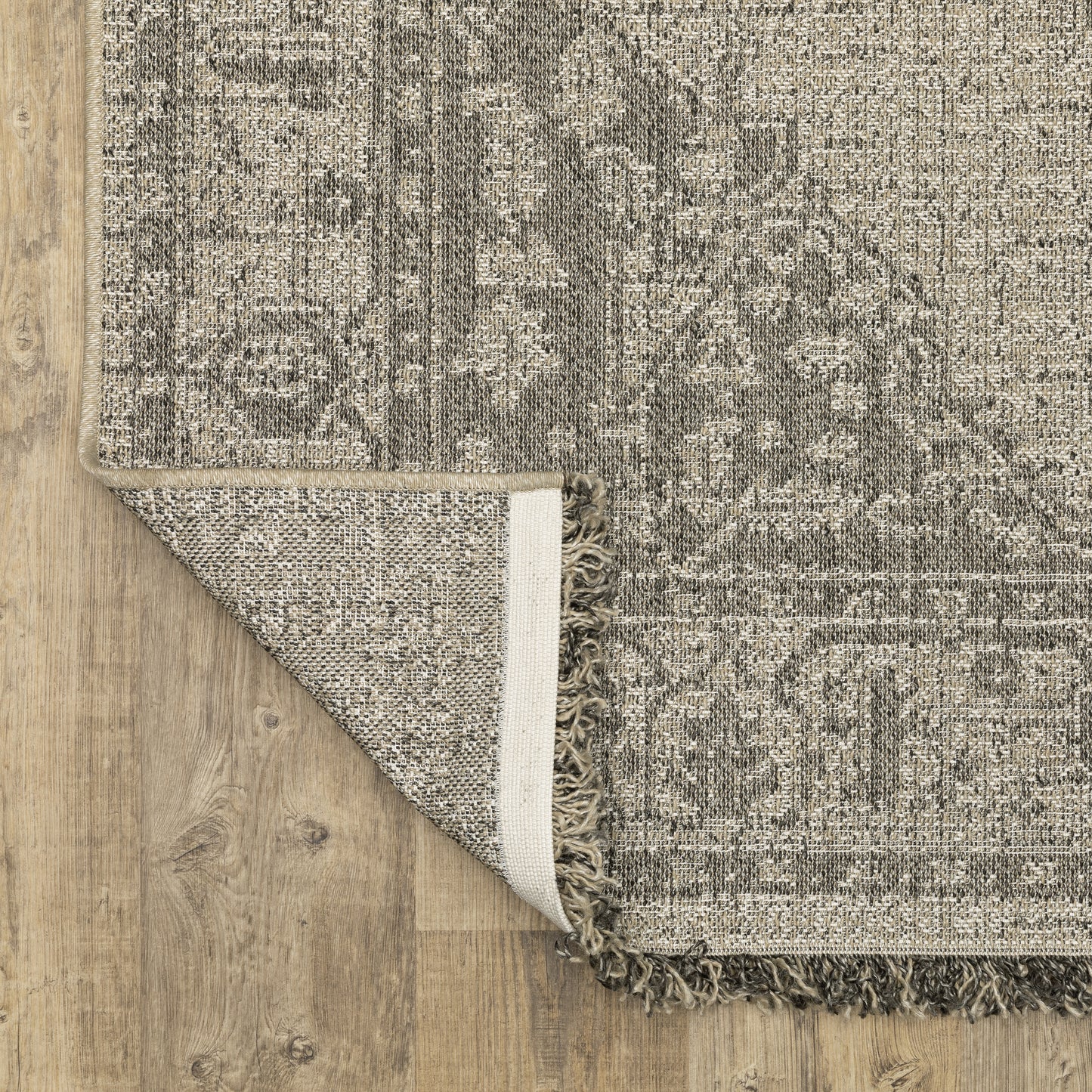 Gillian Medallion Beige/ Black Distressed Flat Weave Rug