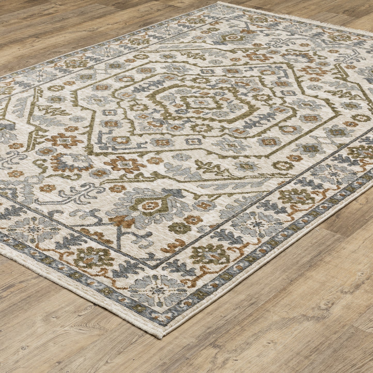 Hastings Medallion Ivory/ Green Floral Cut Pile Rug