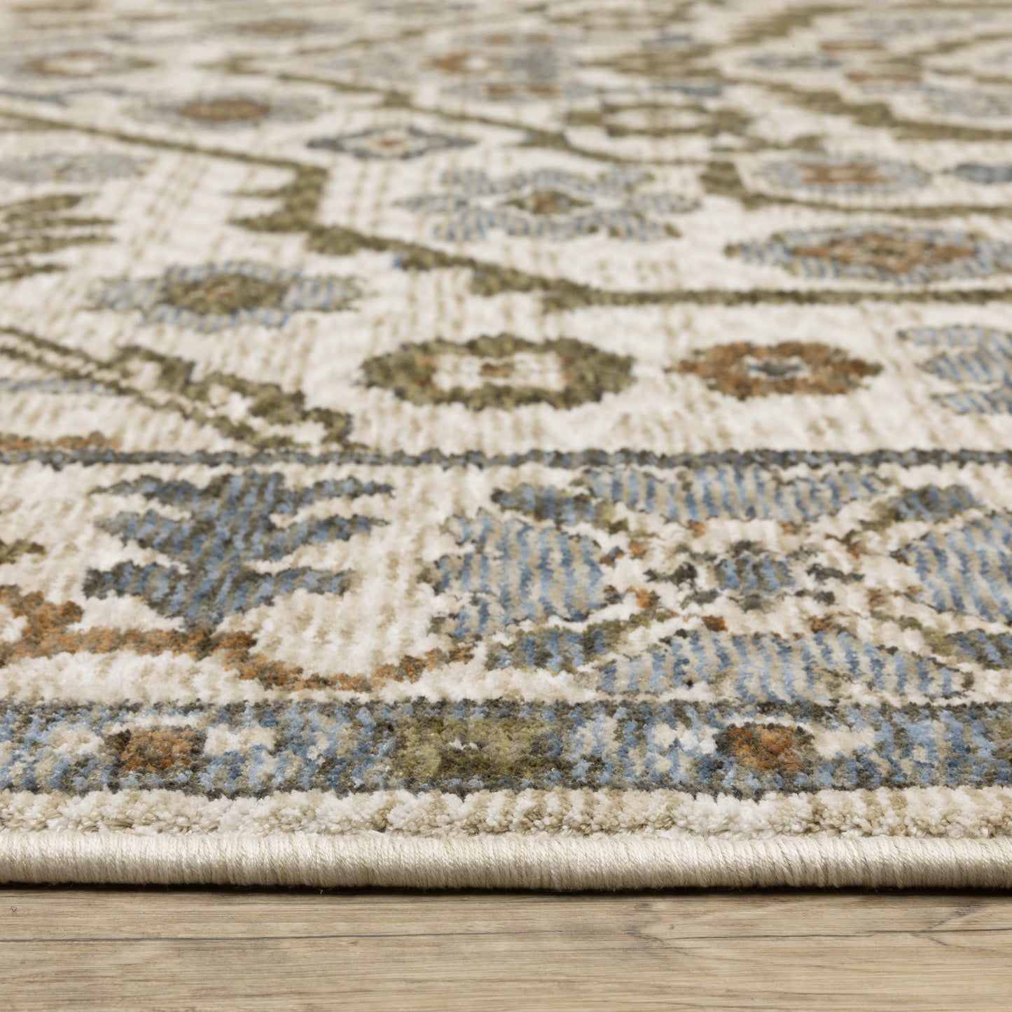 Hastings Medallion Ivory/ Green Floral Cut Pile Rug