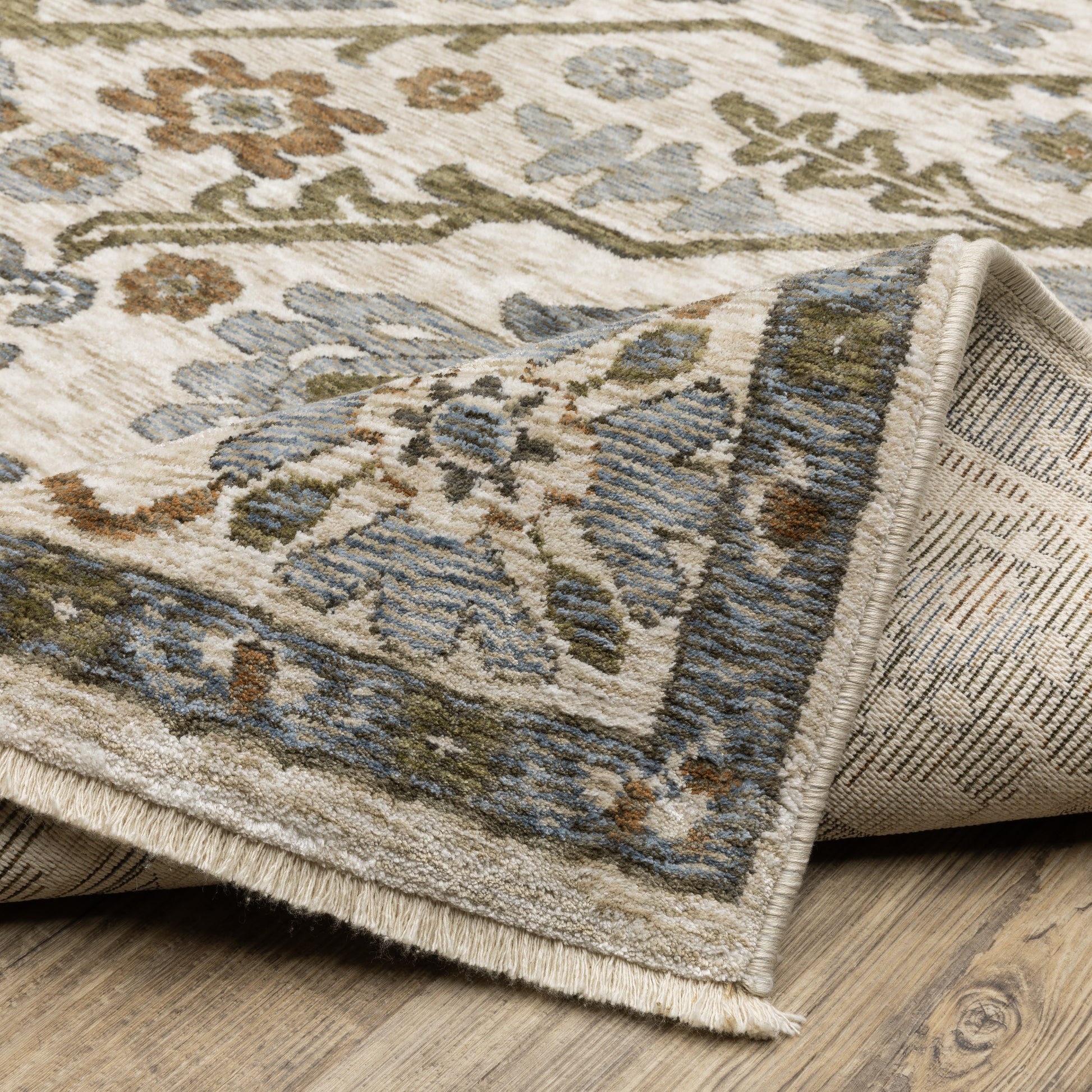 Hastings Medallion Ivory/ Green Floral Cut Pile Rug