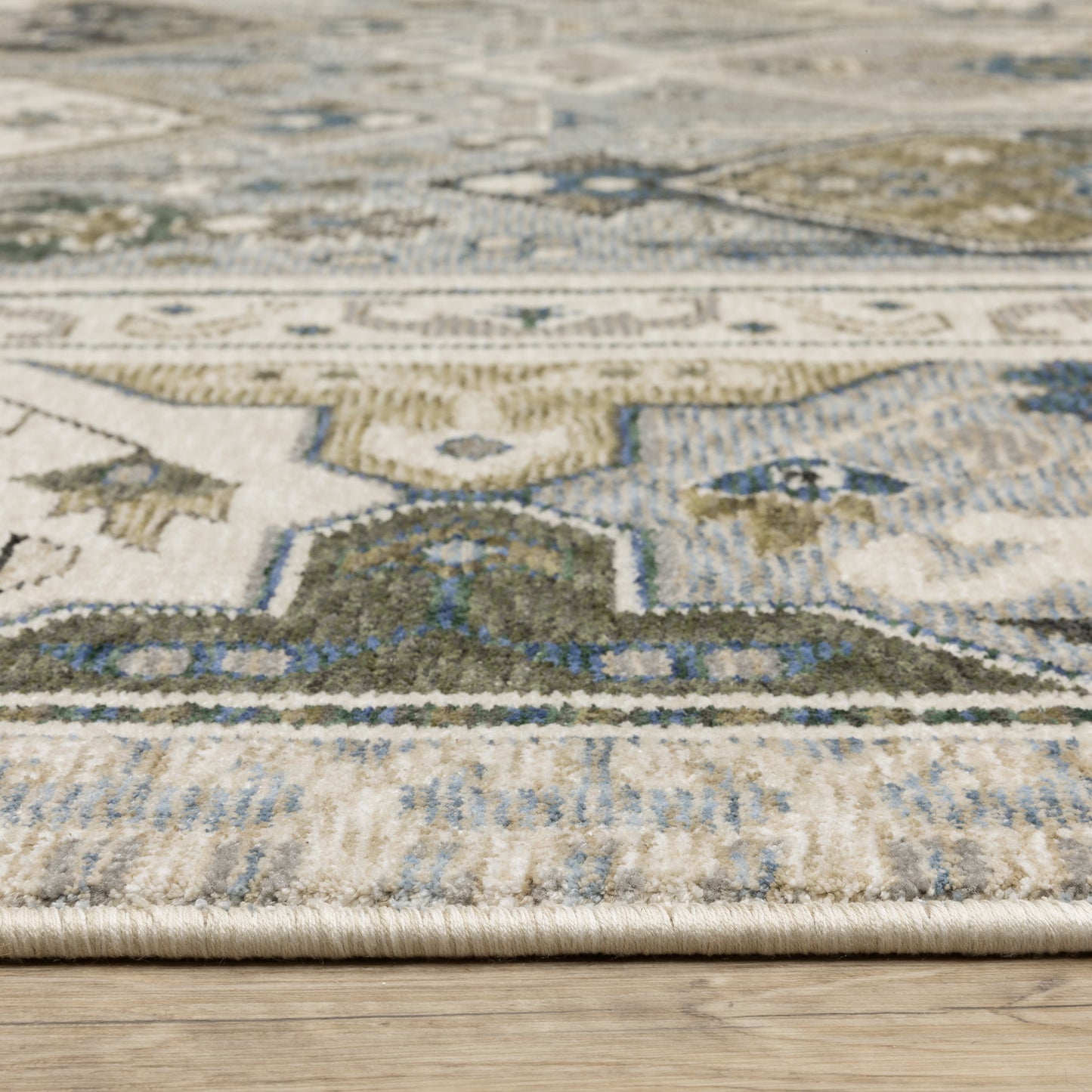 Hastings Floral Ivory/ Blue Geometric Cut Pile Rug