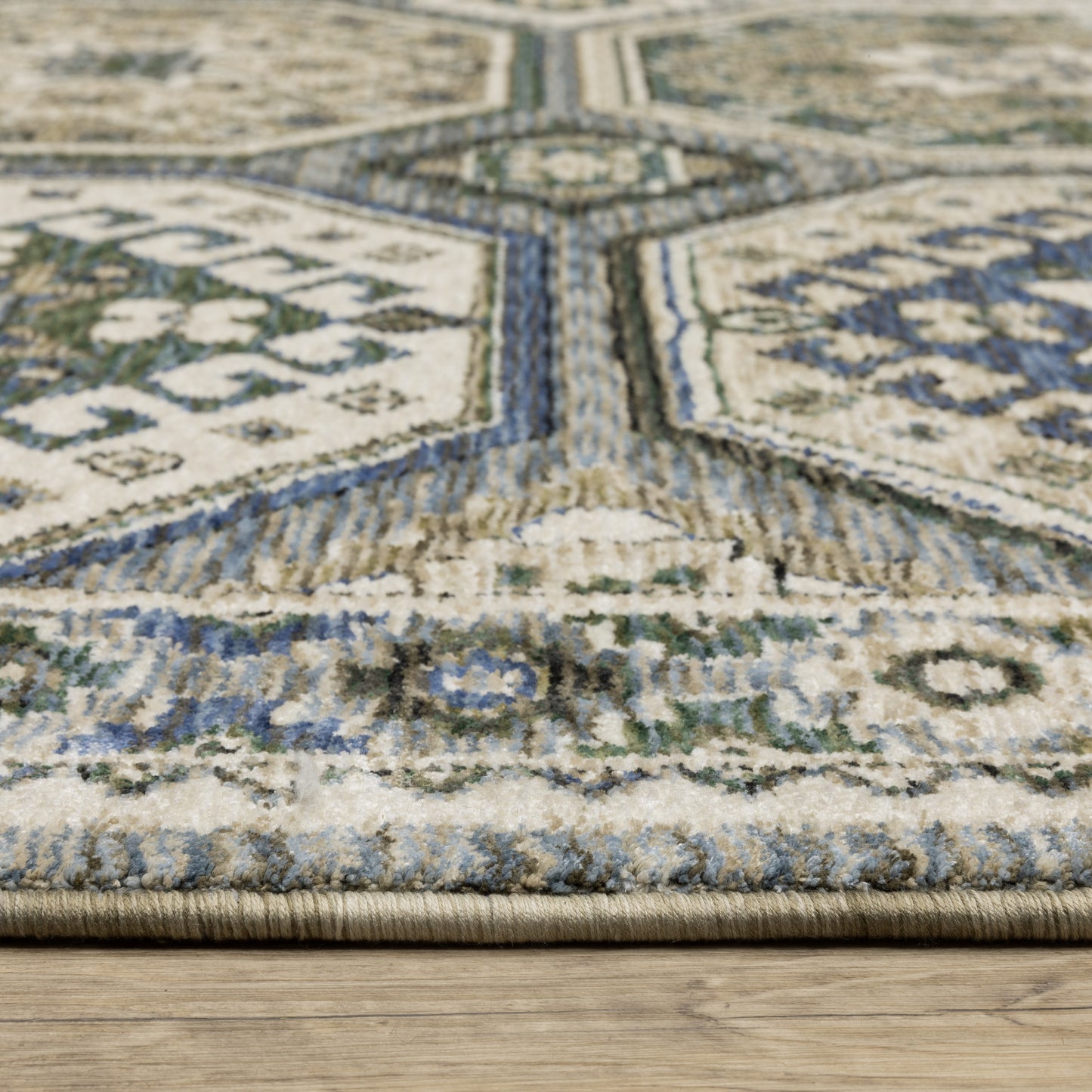 Hastings Geometric Ivory/ Blue Cut Pile Rug