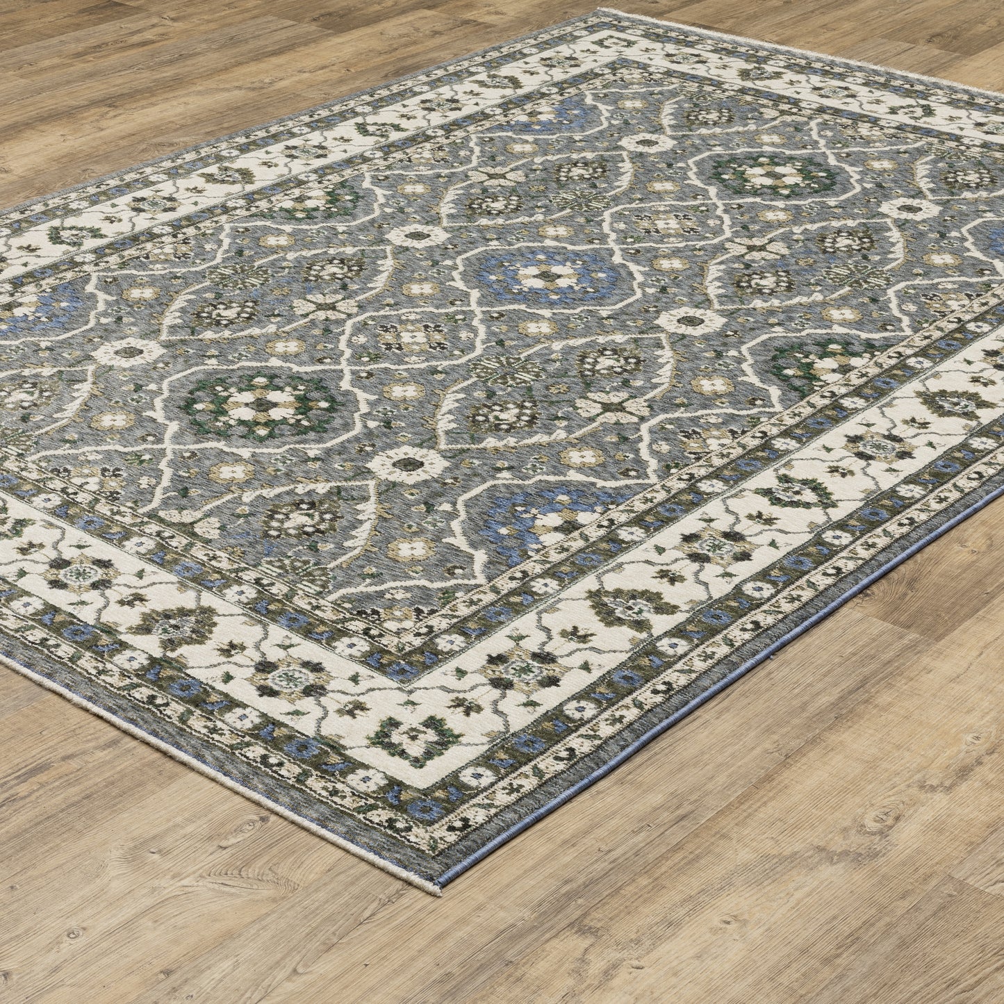 Hastings Floral Blue/ Ivory Oriental Cut Pile Rug