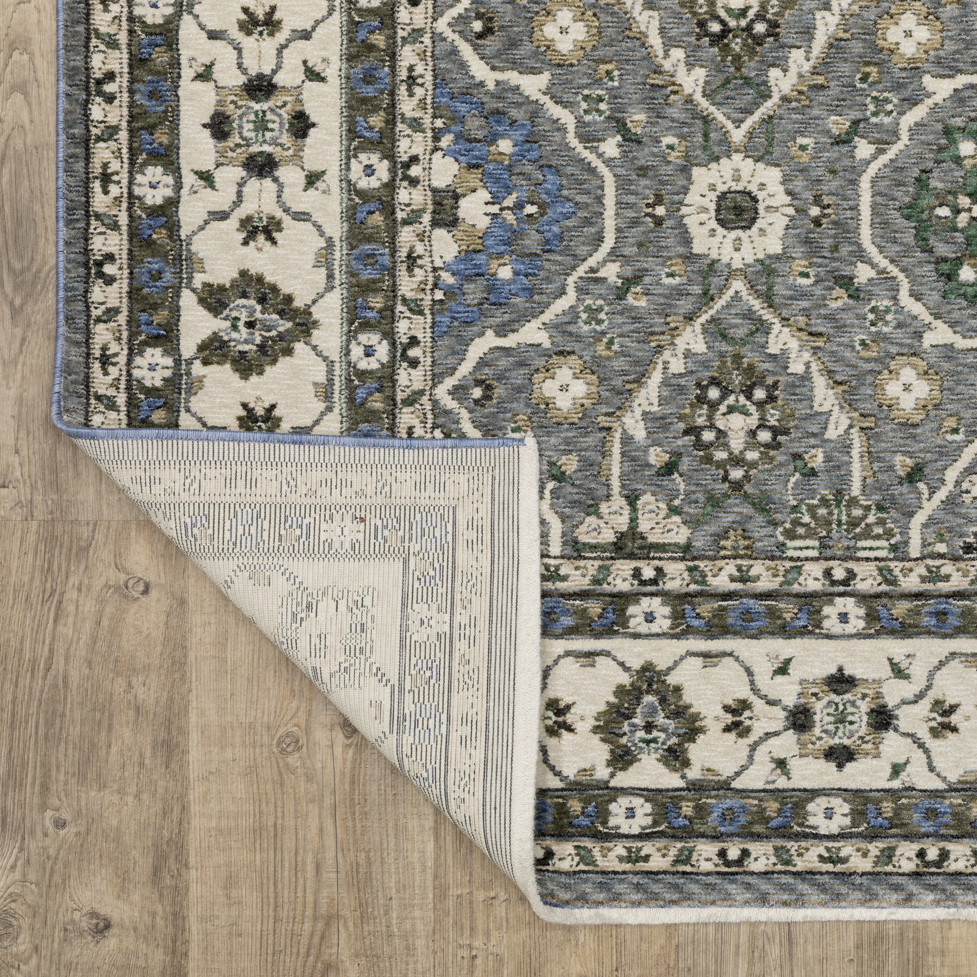 Hastings Floral Blue/ Ivory Oriental Cut Pile Rug