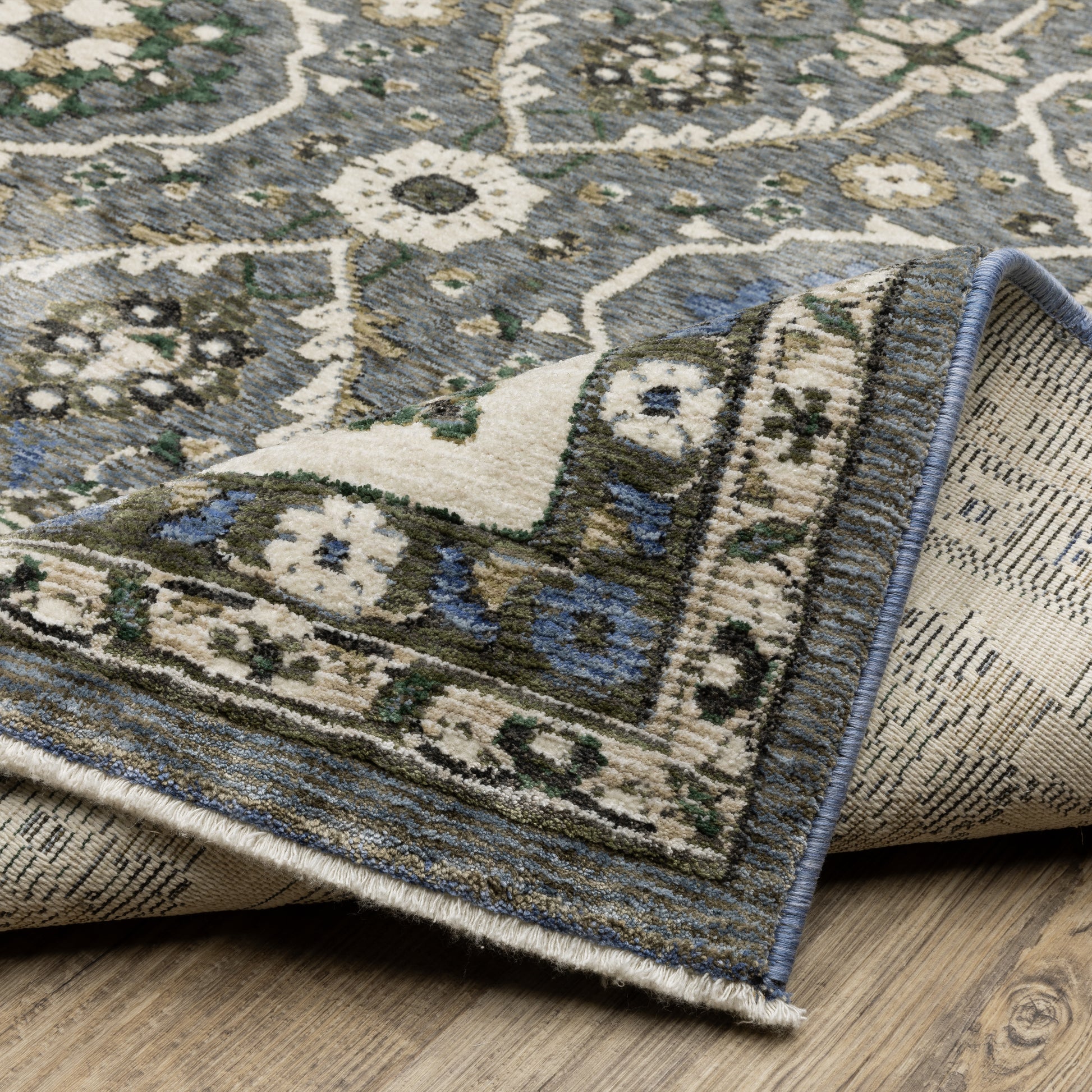 Hastings Floral Blue/ Ivory Oriental Cut Pile Rug