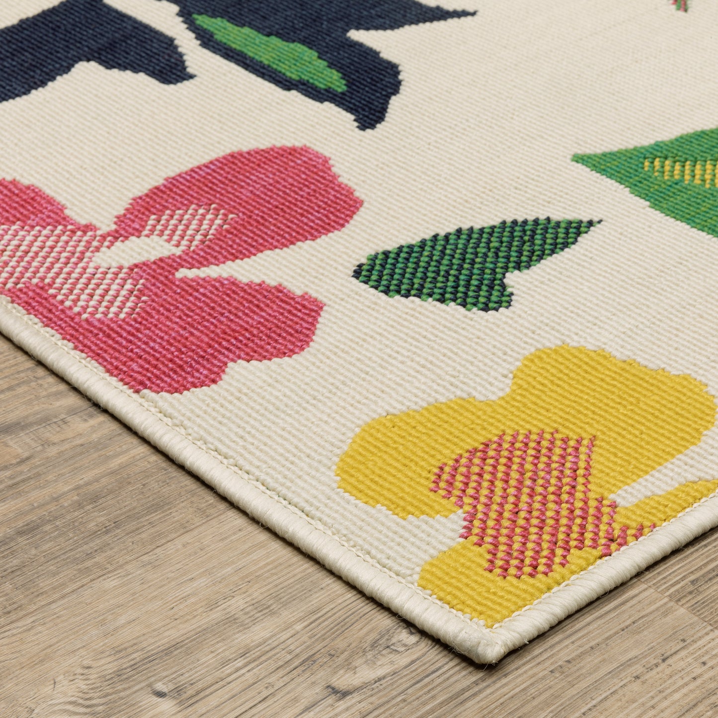 Havana Outdoor Ivory/ Multi Floral Cut Pile Rug