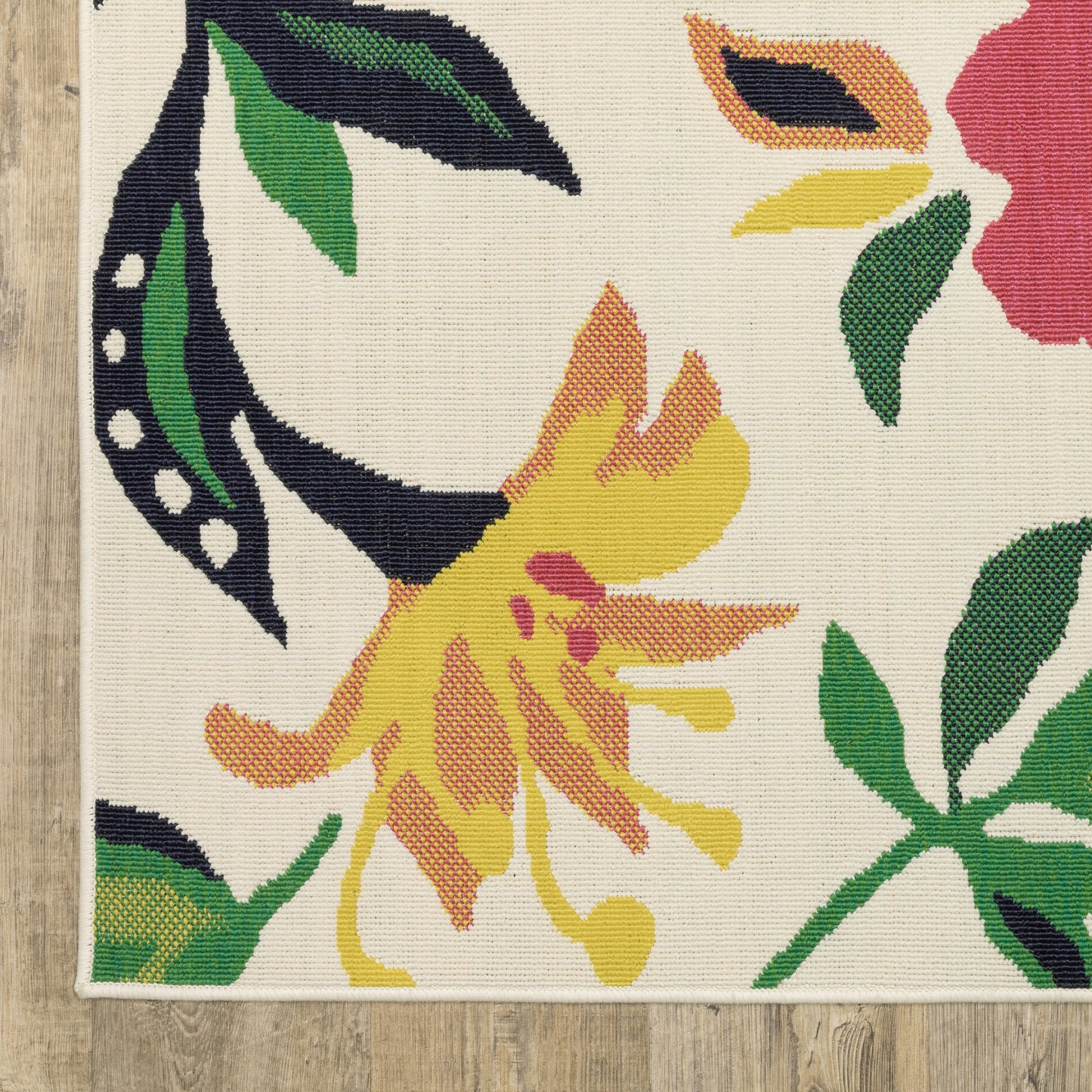 Havana Outdoor Ivory/ Multi Floral Cut Pile Rug