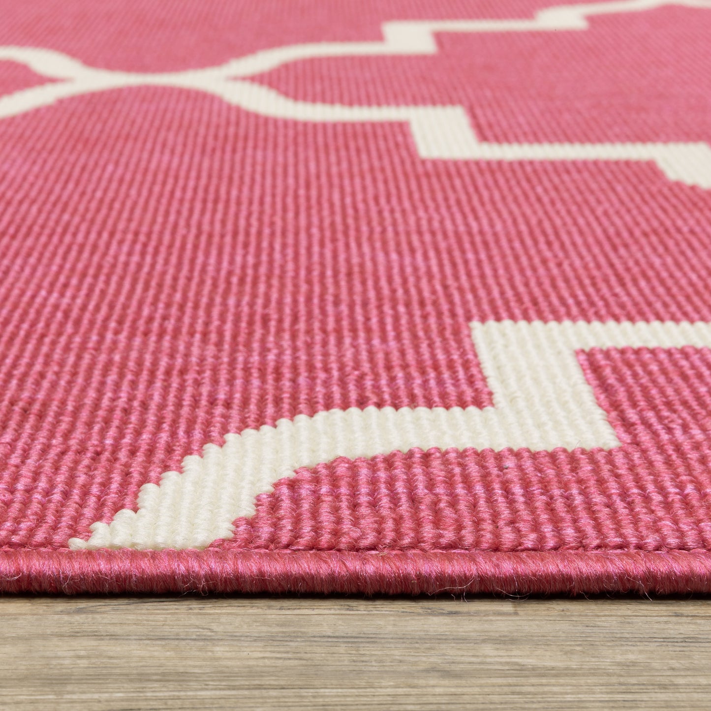 Havana Trefoil Pink/ Ivory Lattice Loop Pile Rug