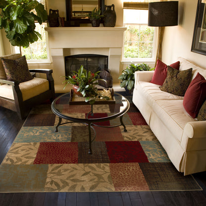 Hudson Geometric Green/ Red Abstract Cut Pile Rug